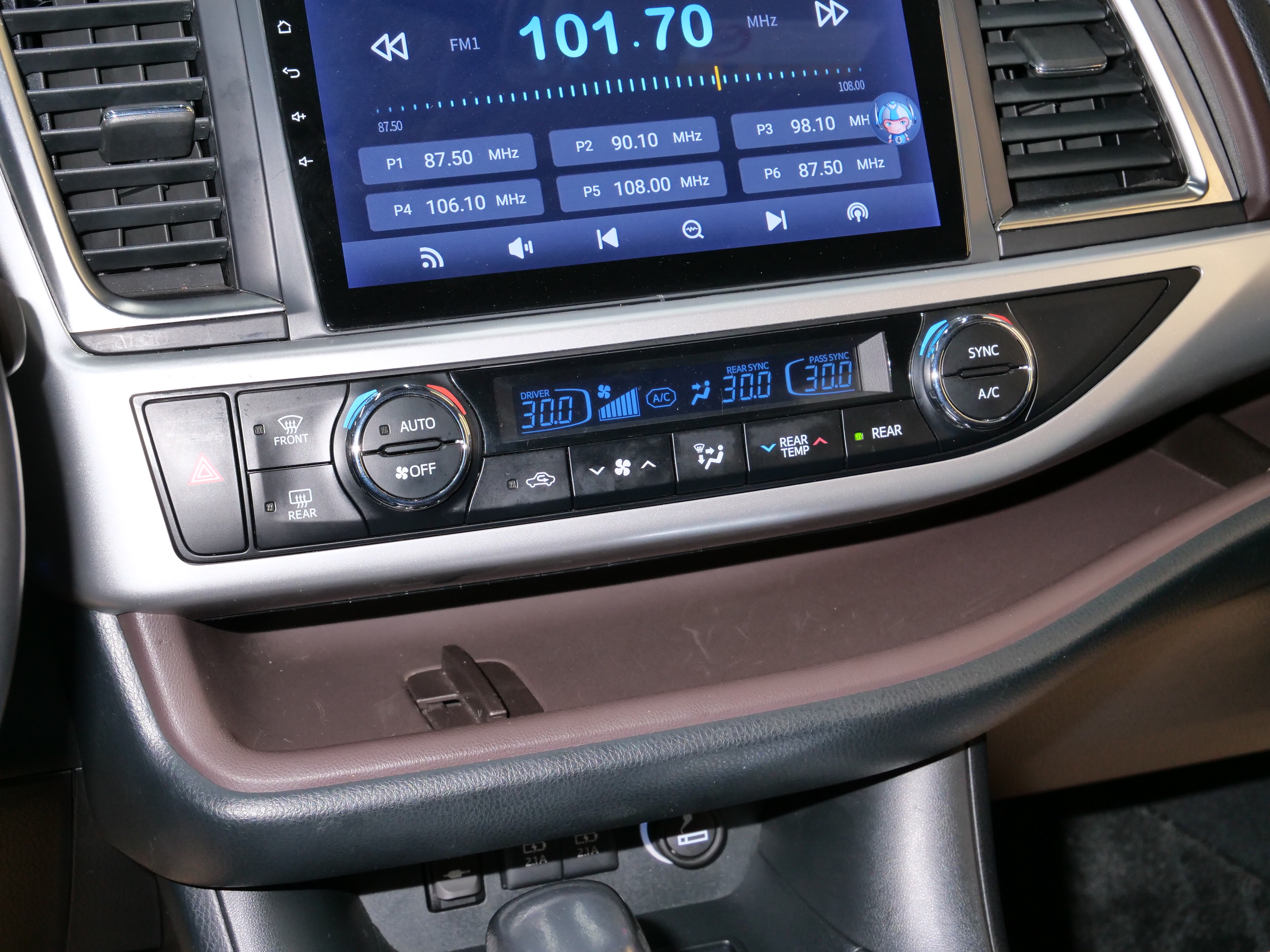 Toyota Bozhi 7 2018 #21 Toyota Bozhi 7 2018 car image #21