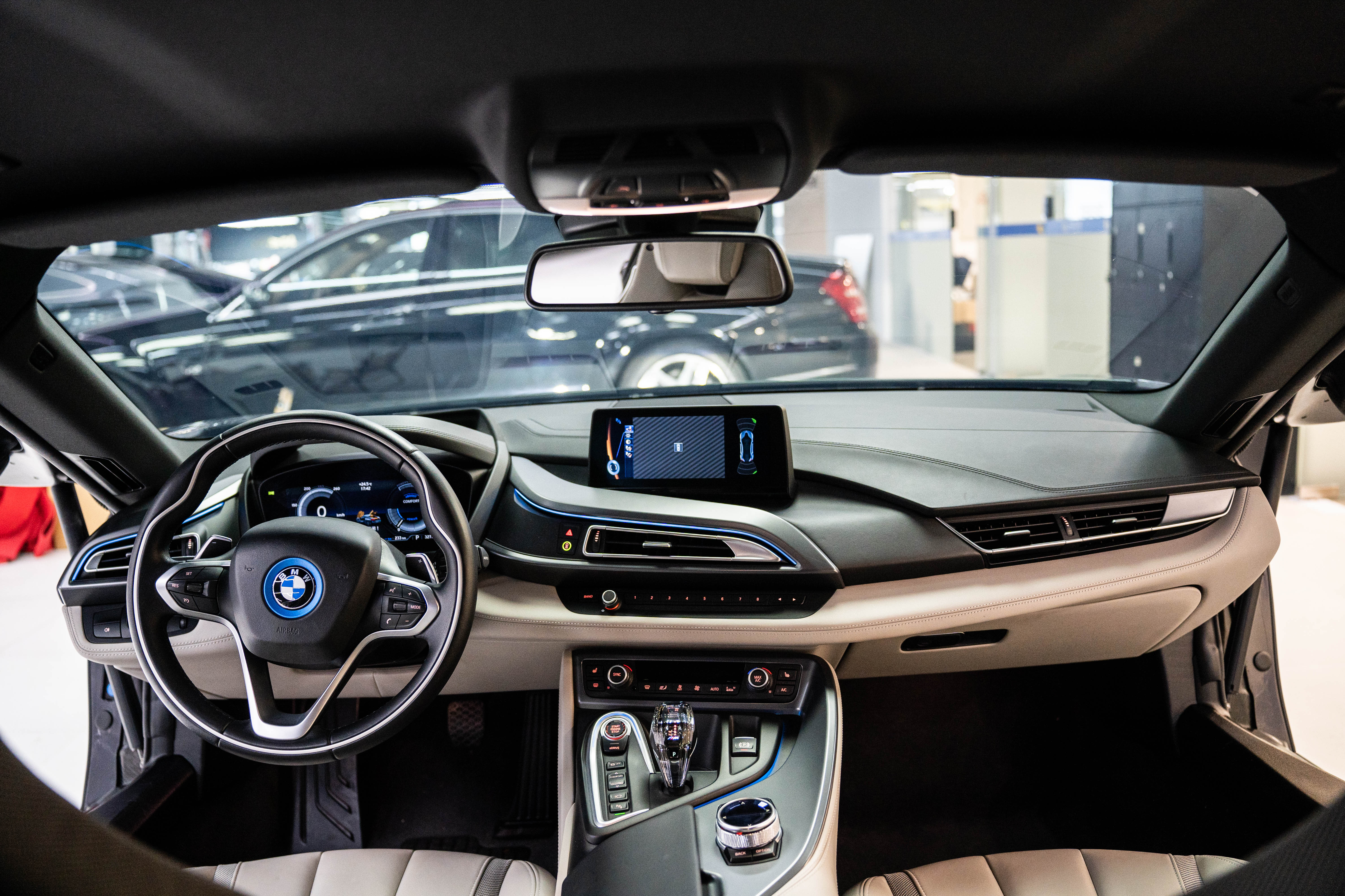 BMW i8 2018 #21 BMW i8 2018 car image #21