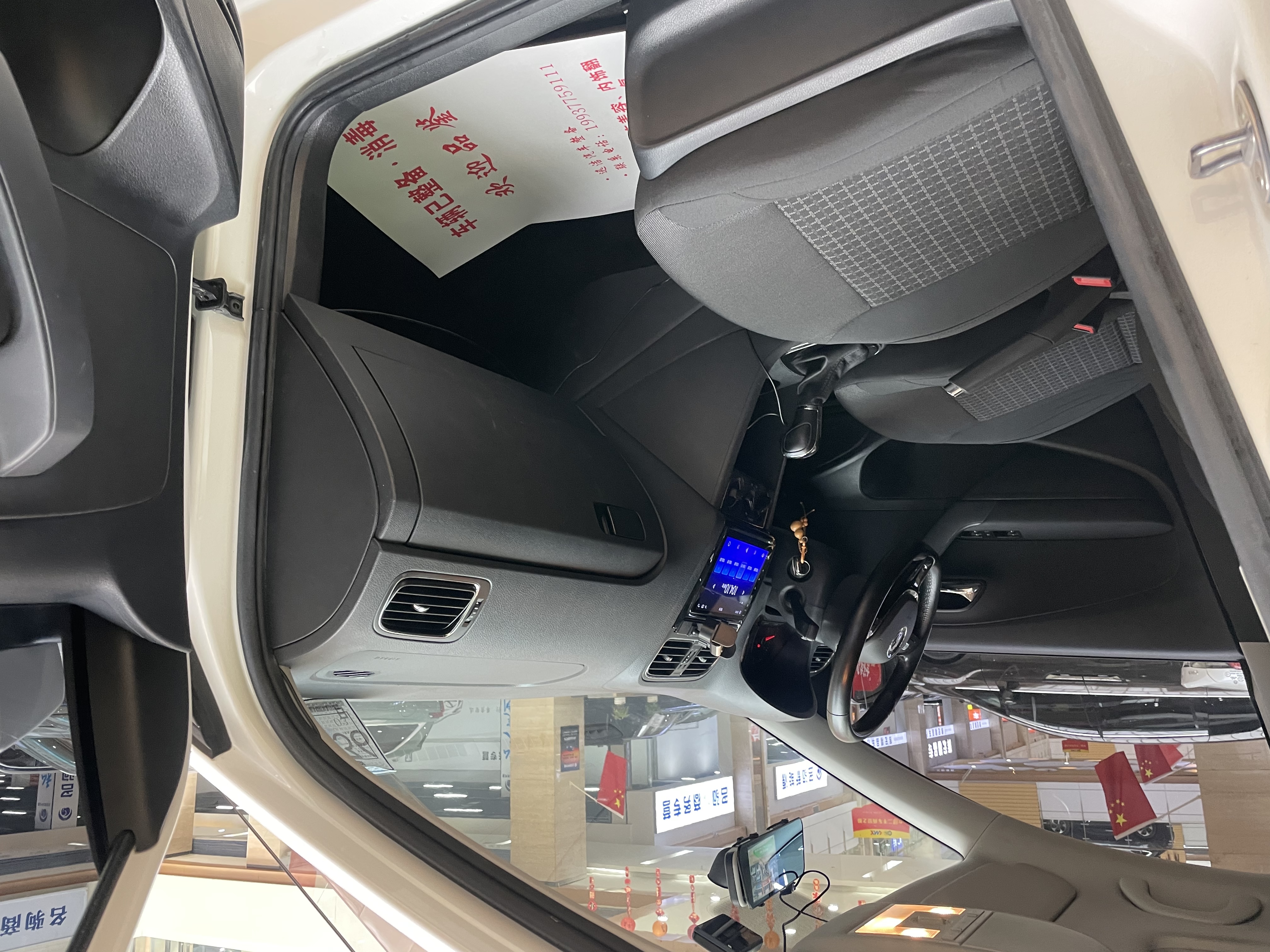 Polo 2019 #21 Polo 2019 car image #21
