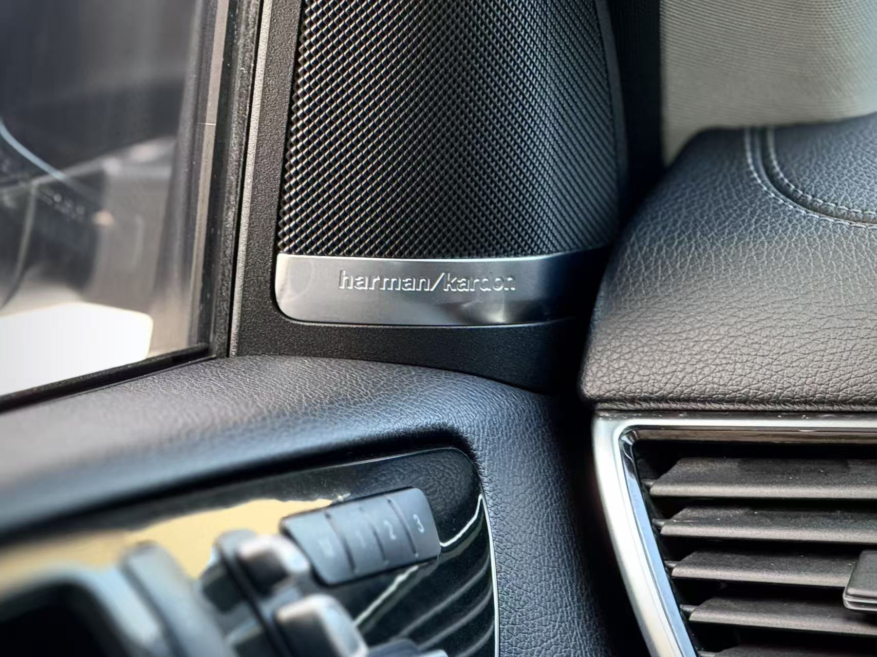 Mercedes-Benz GLE Coupe AMG 2018 car image #21