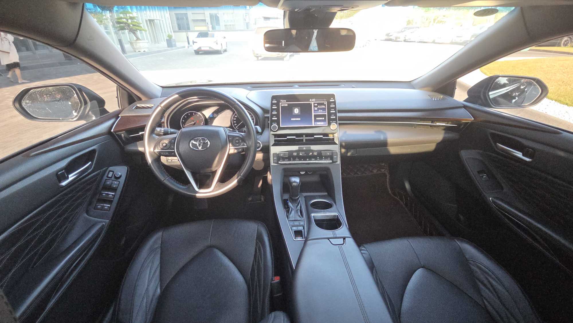 Toyota Avalon 2019 car image #21