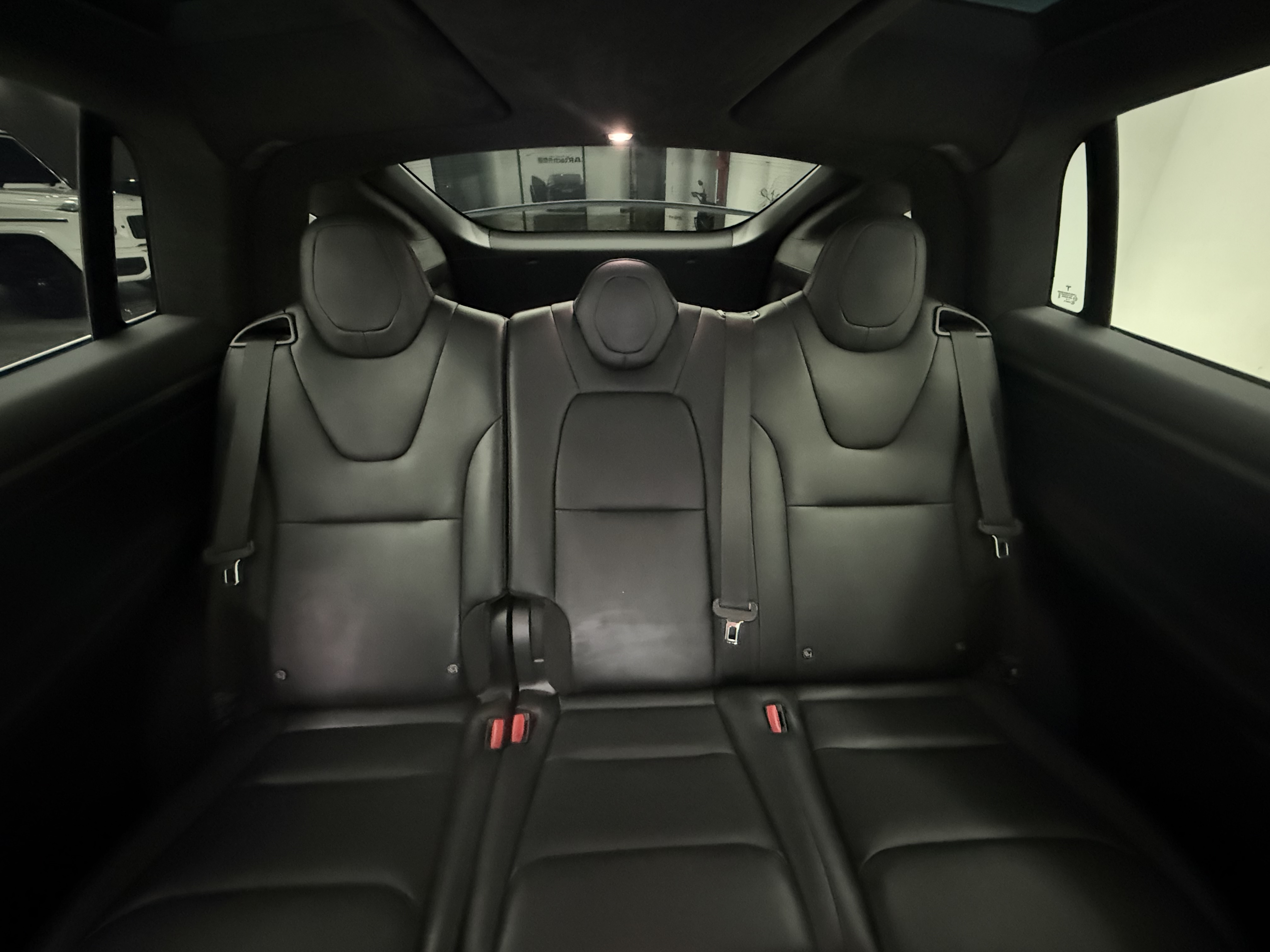 Tesla Model X 2020 car image #21