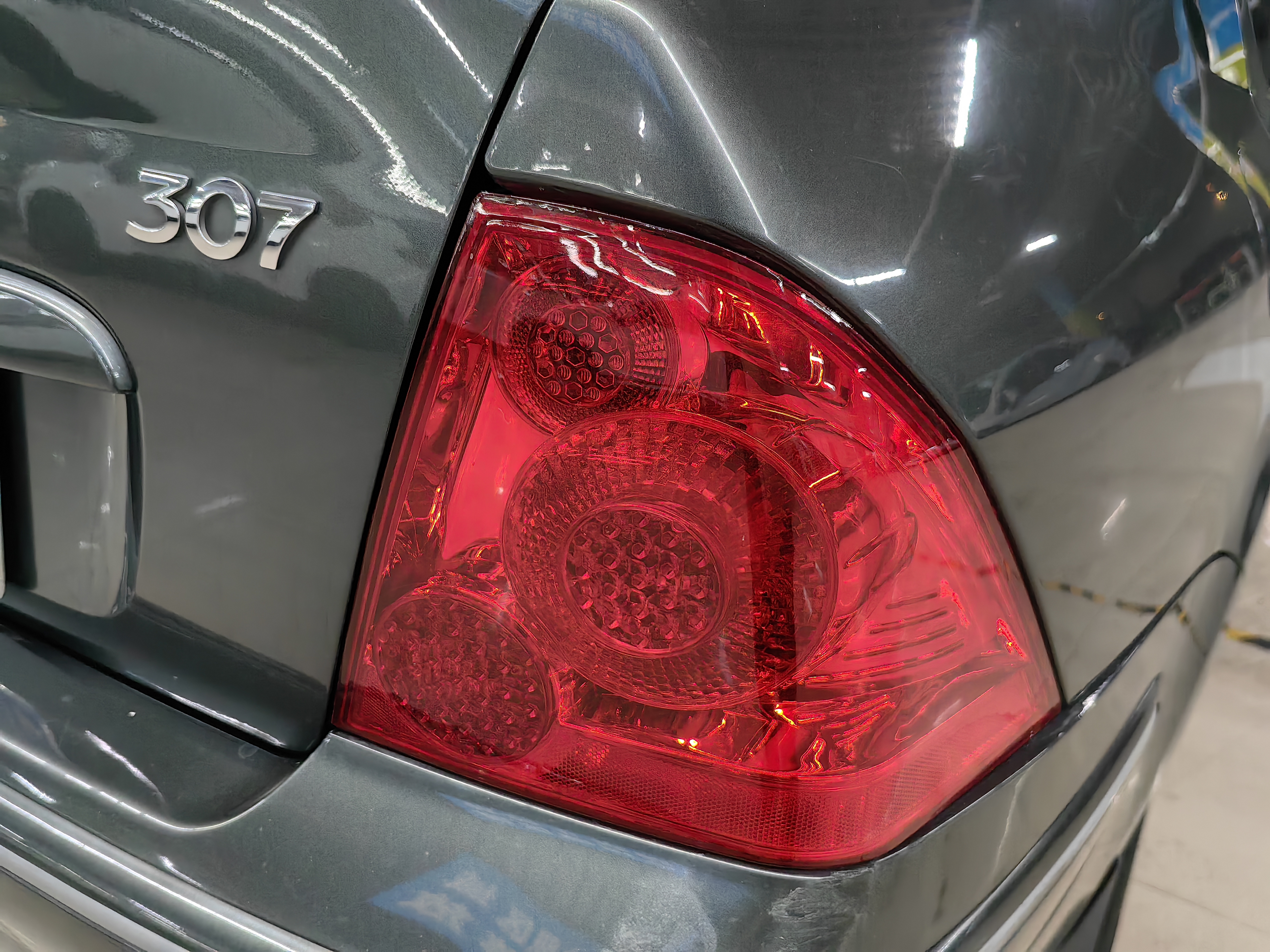 Peugeot 307 2011 car image #21