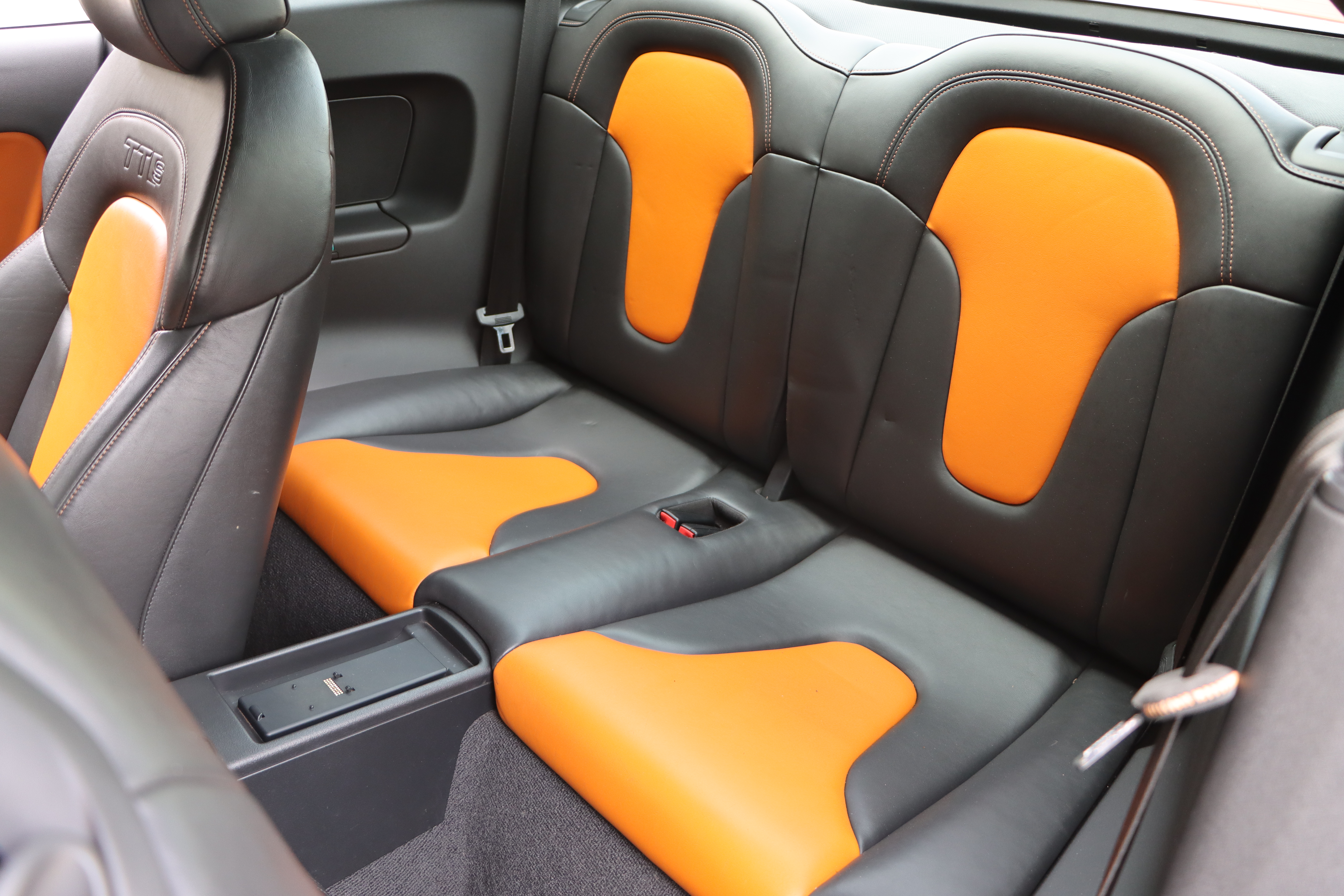 Audi TTS 2013 car image #21