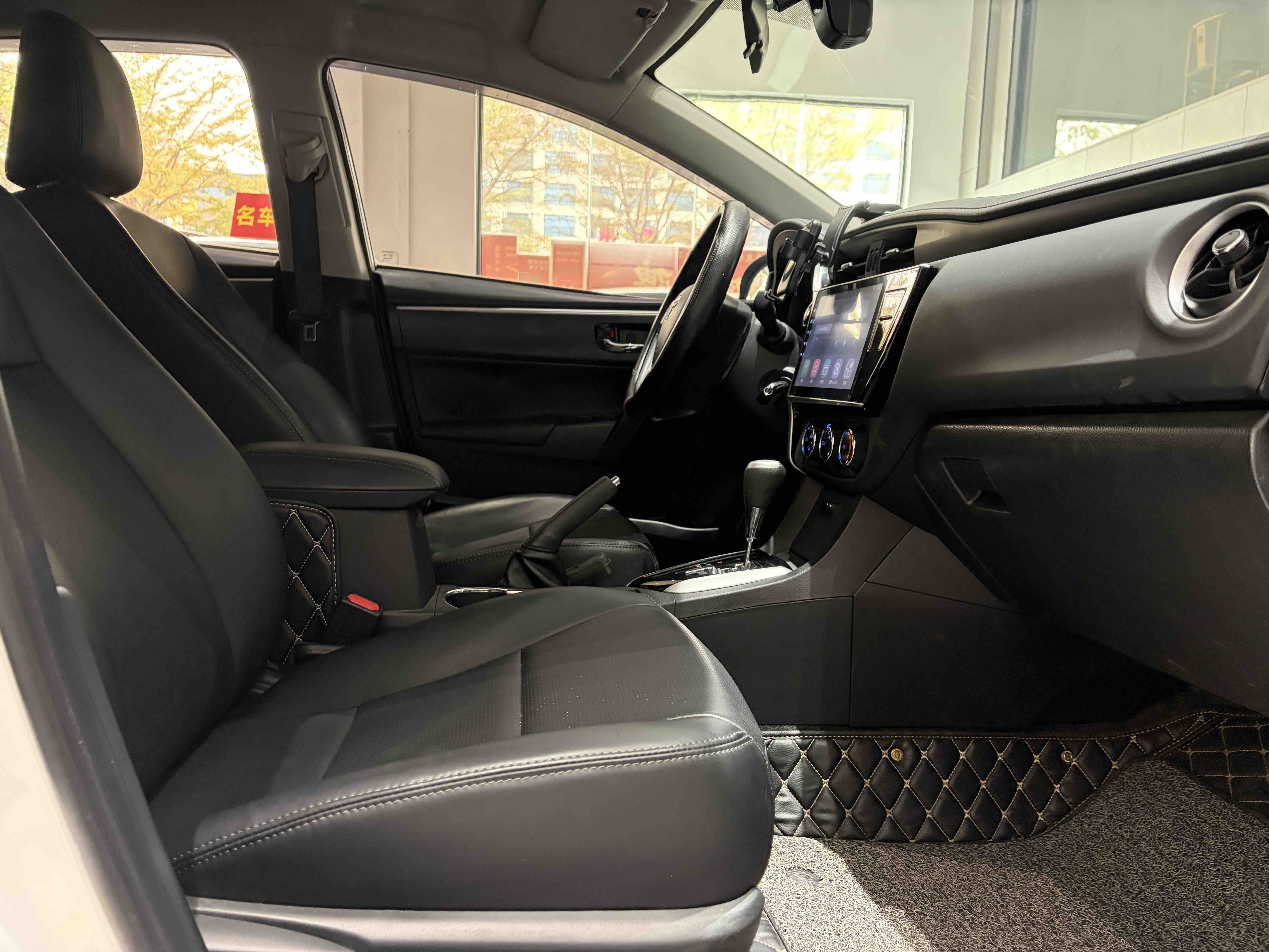 Toyota Corolla 2018 #21 Toyota Corolla 2018 car image #21