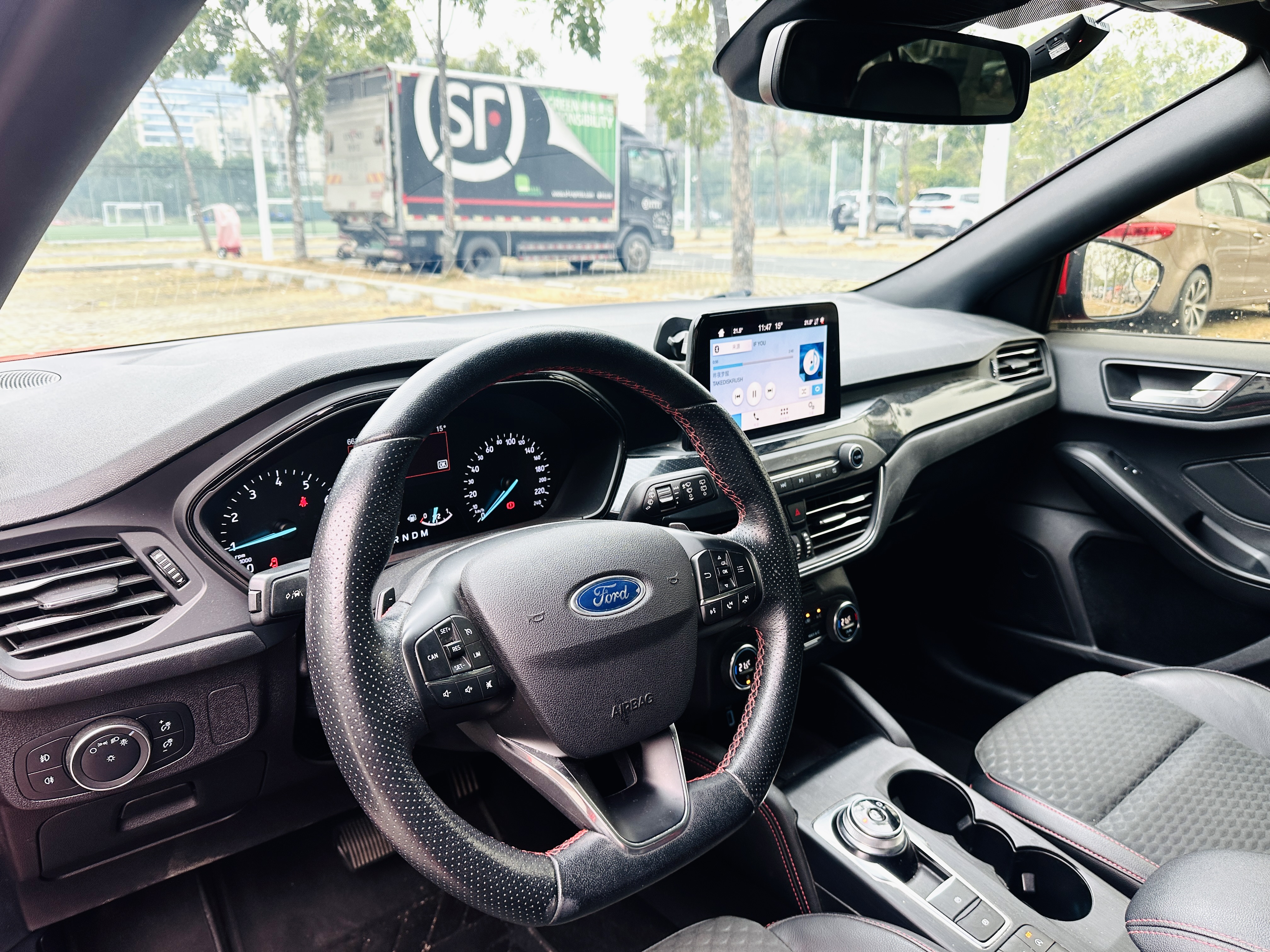 Ford Focus 2019 car image #21