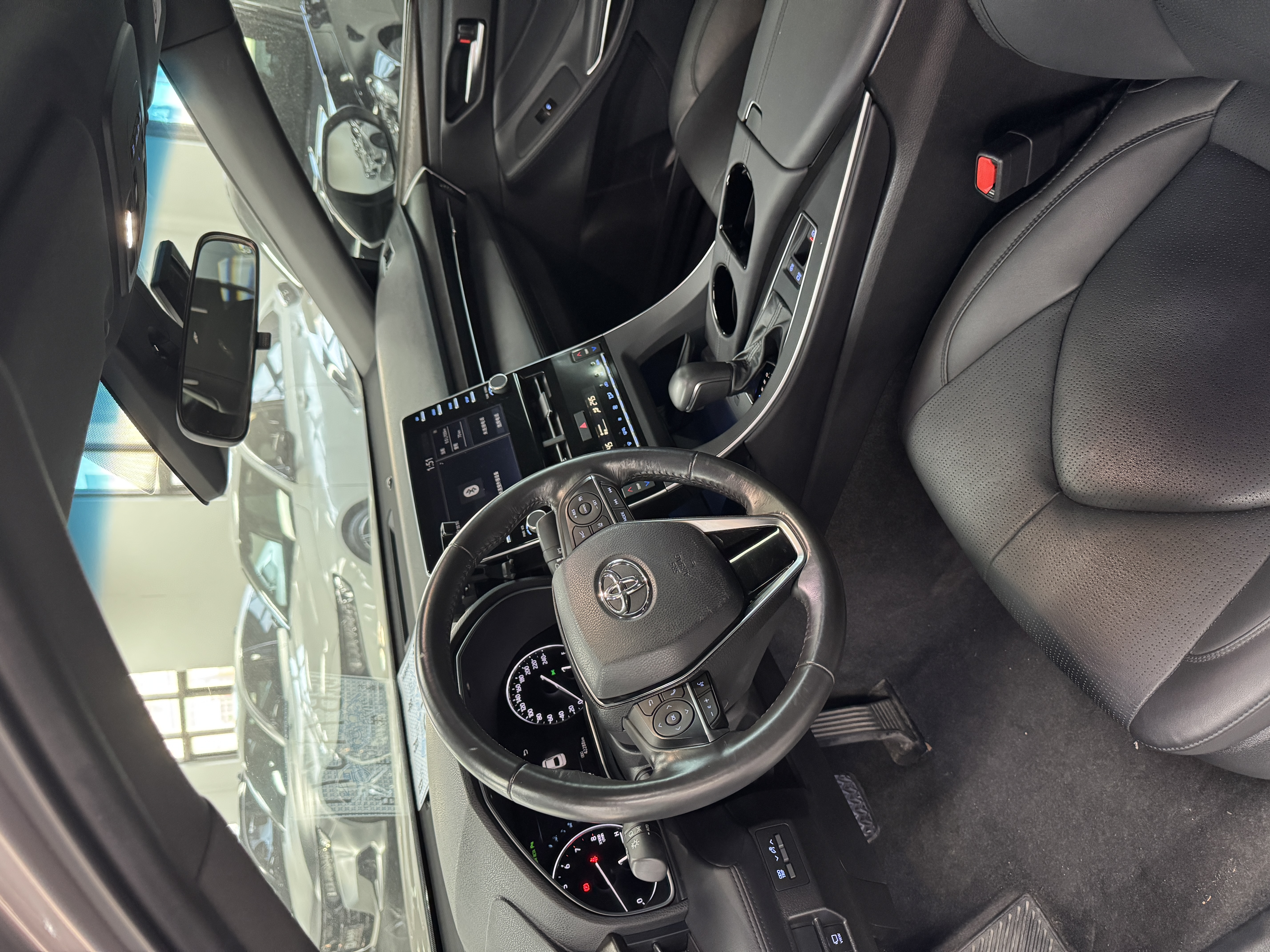 Toyota Avalon 2020 car image #21