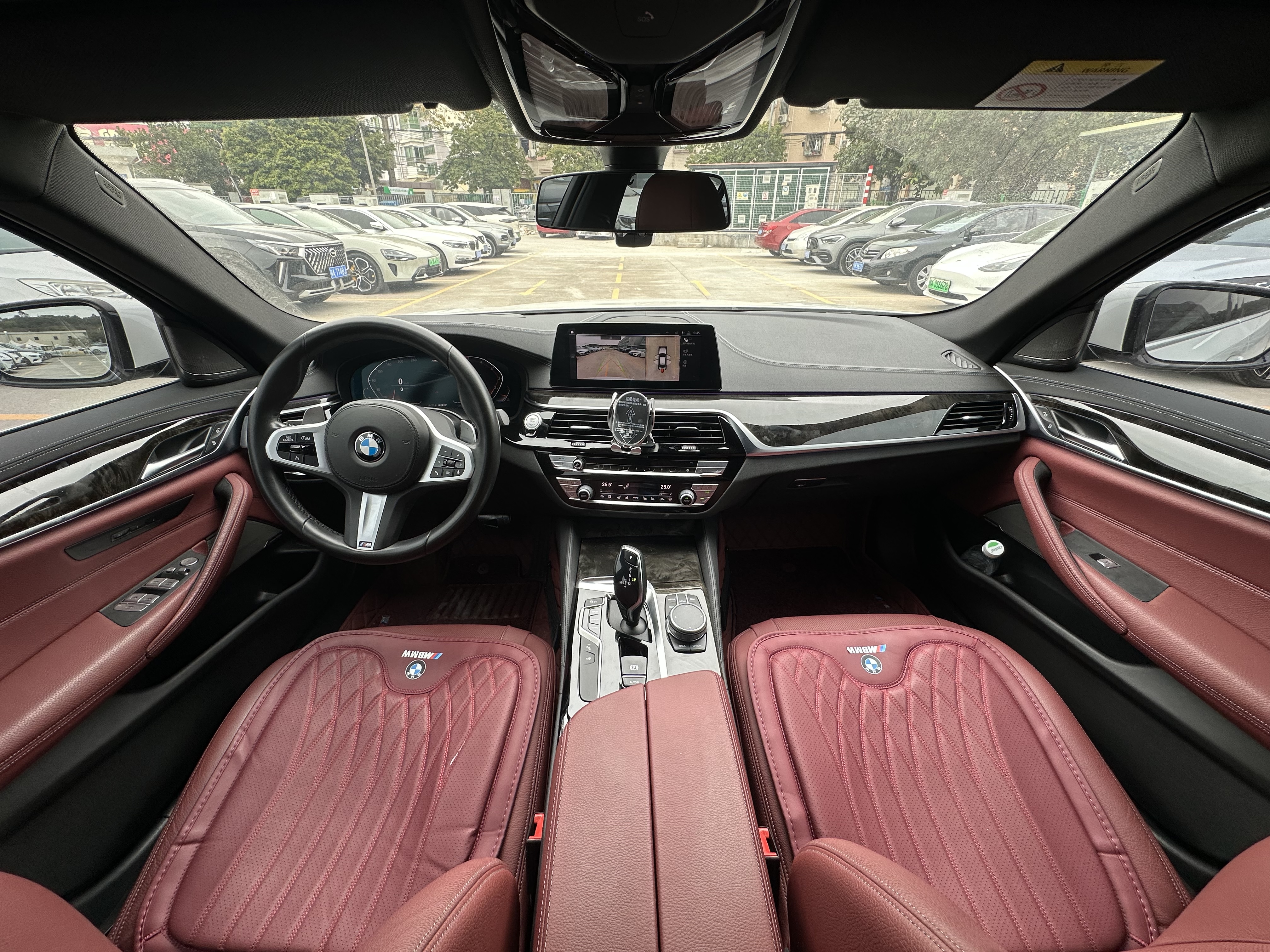 BMW 5 Series 2020 immagine di auto #21