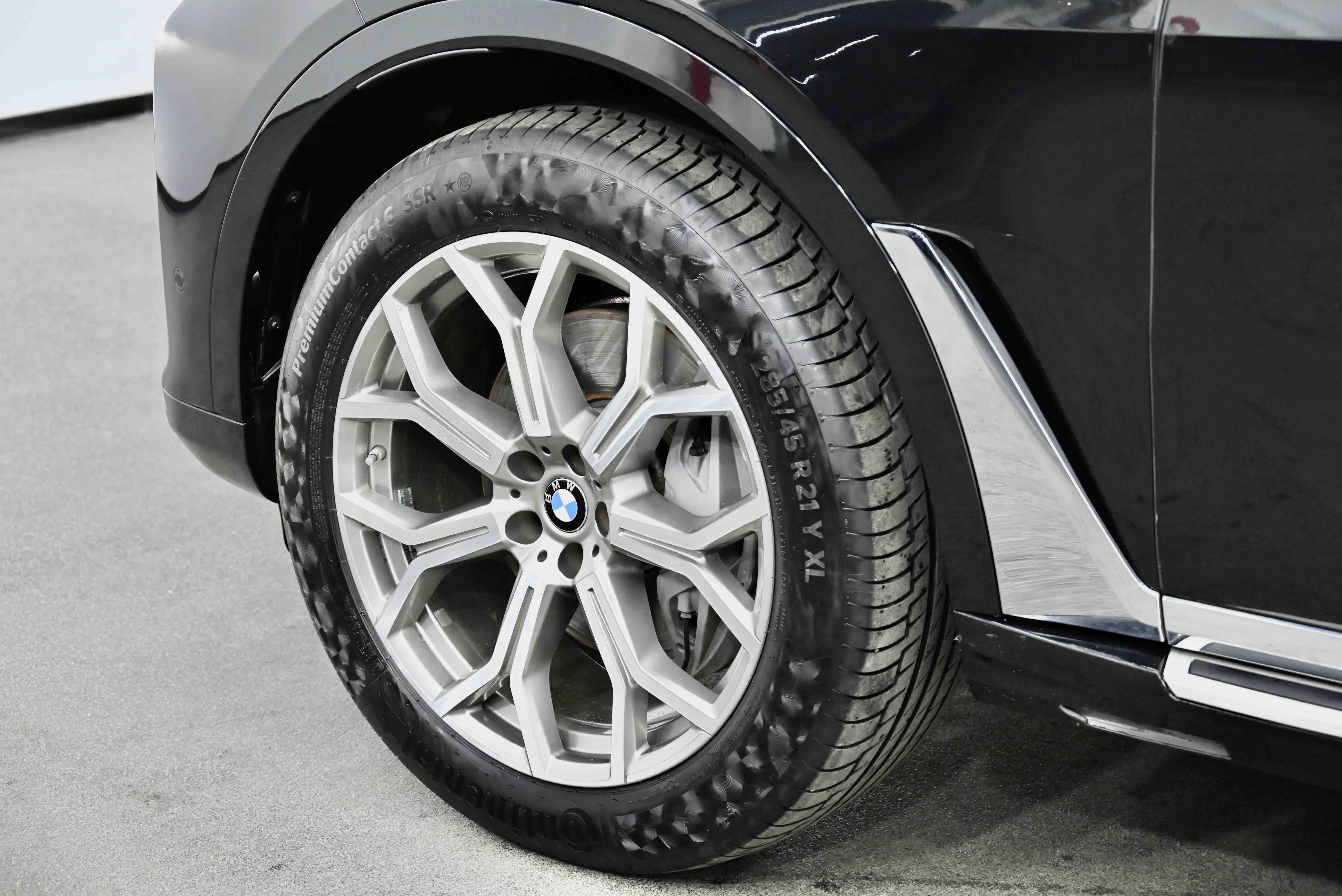 BMW X7 2020 #21 BMW X7 2020 car image #21