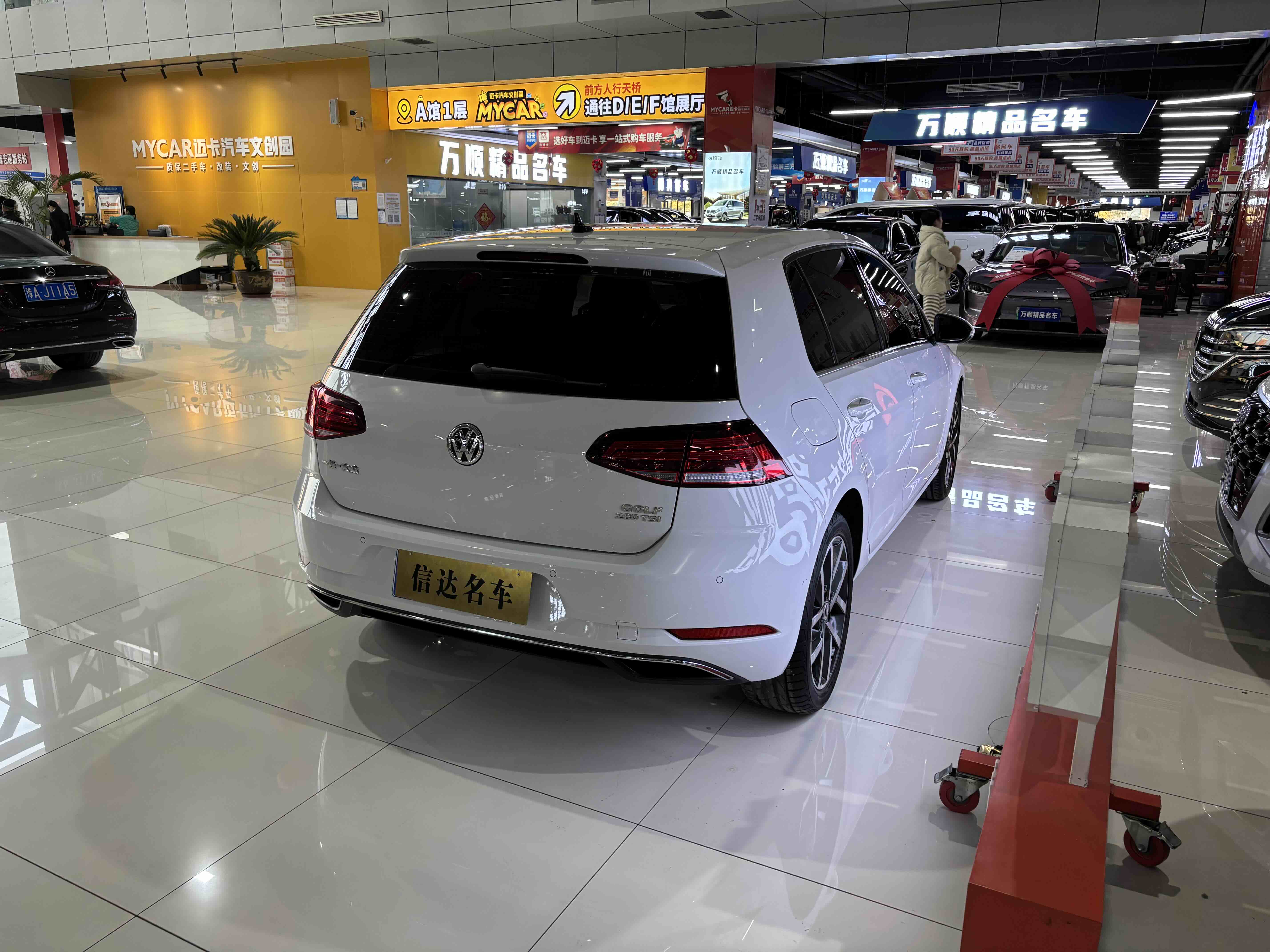Volkswagen Golf 2020 #21 Volkswagen Golf 2020 car image #21