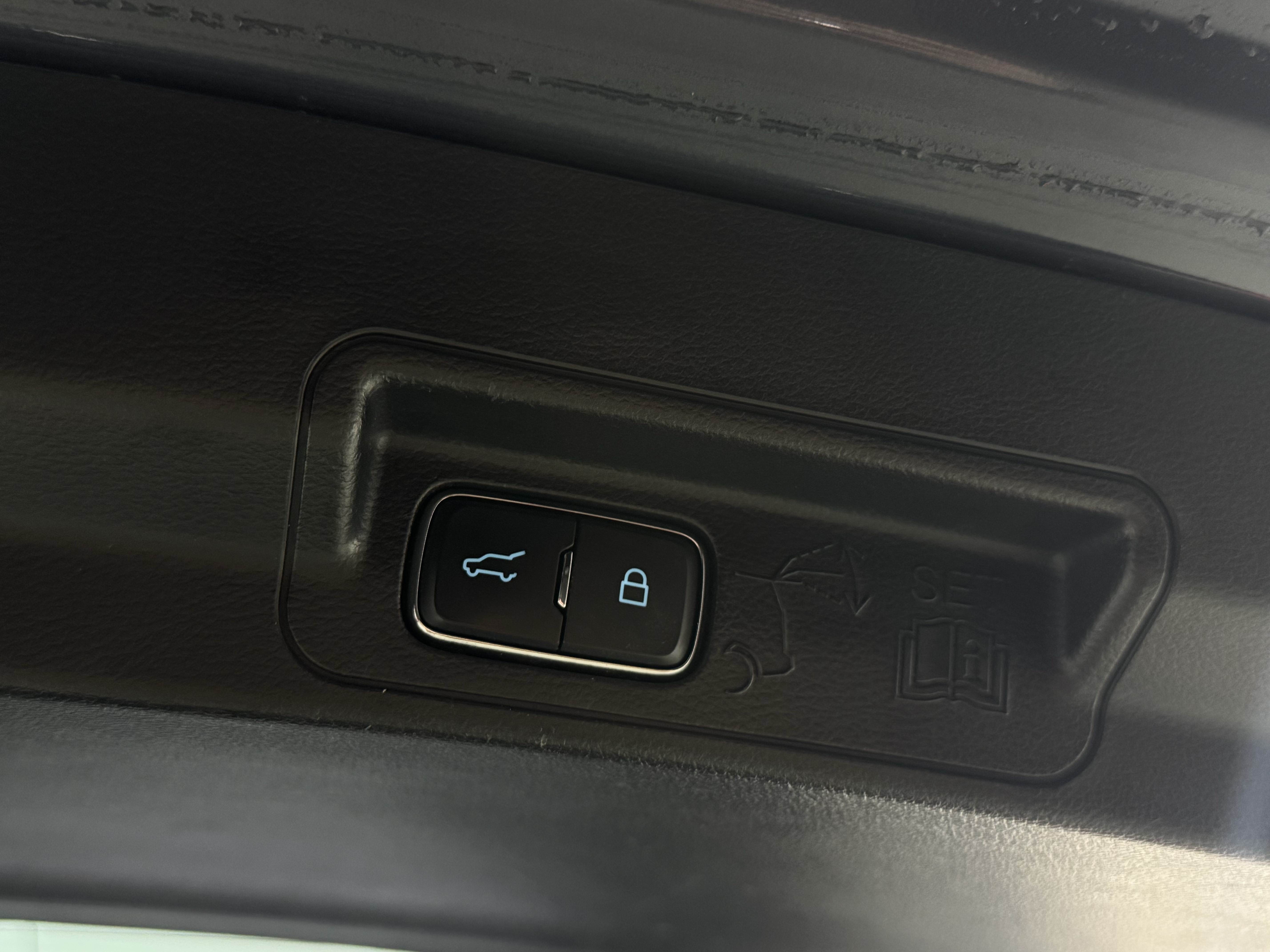 Ford Explorer 2020 #21 Ford Explorer 2020 car image #21