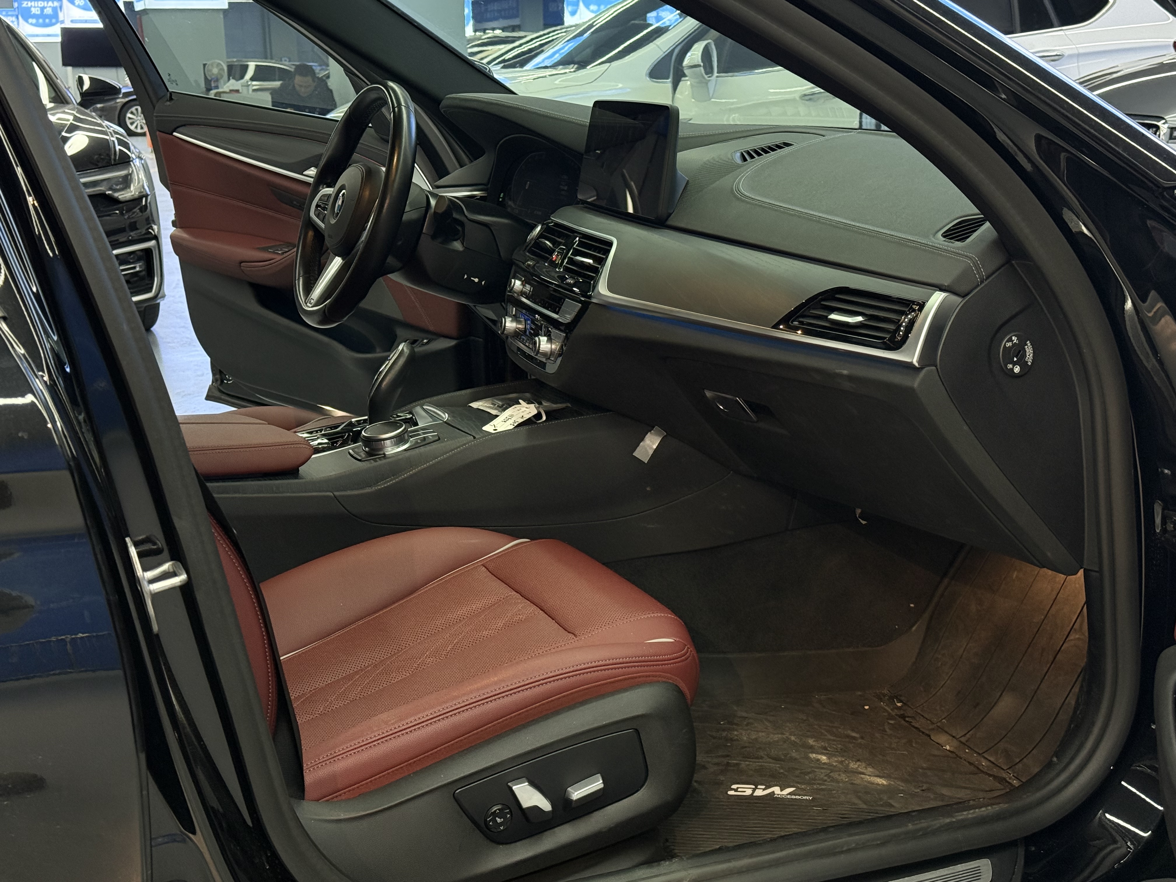 BMW 5 Series New Energy 2021 car image #21