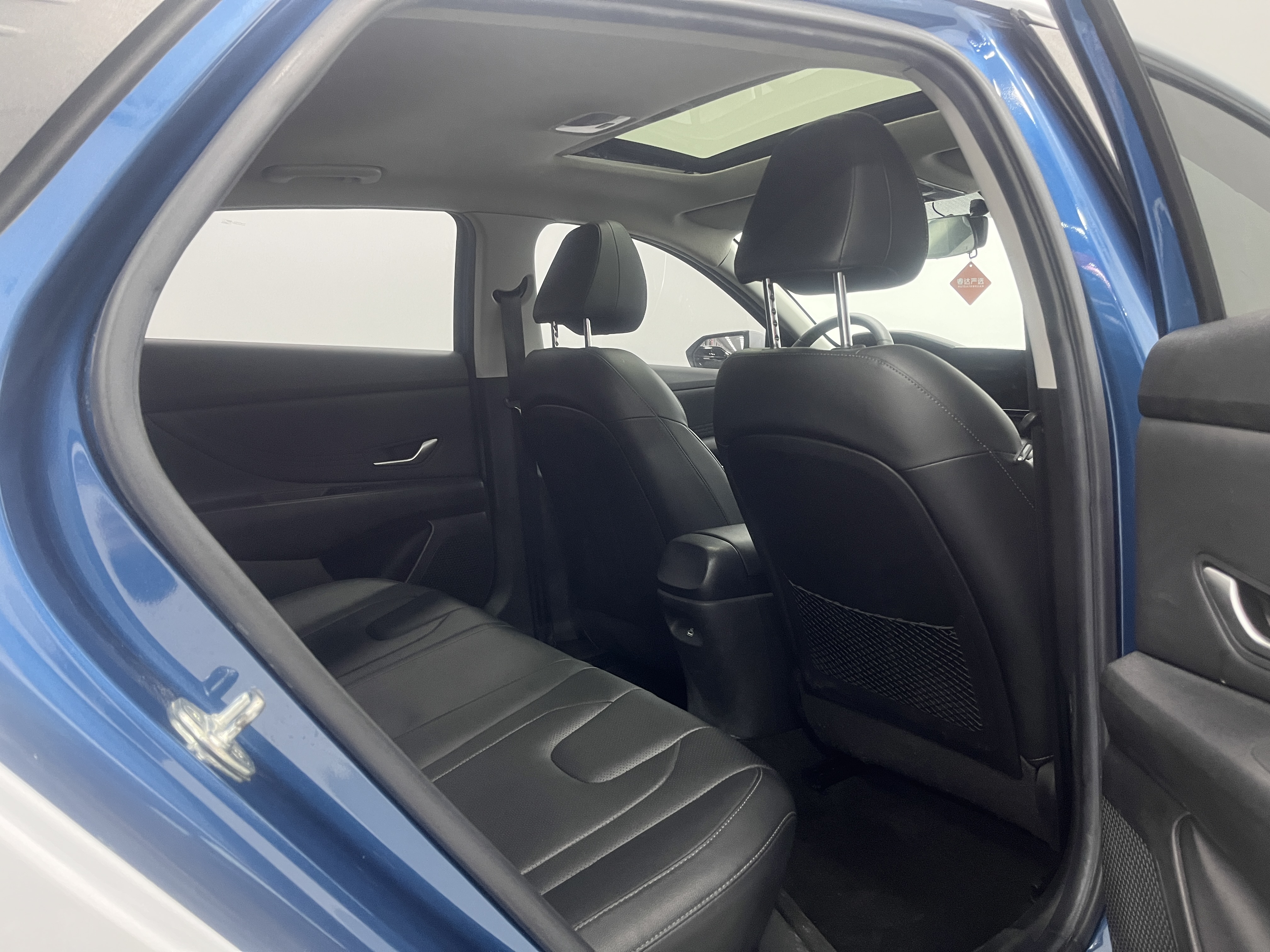 Hyundai Elantra 2021 immagine di auto #21