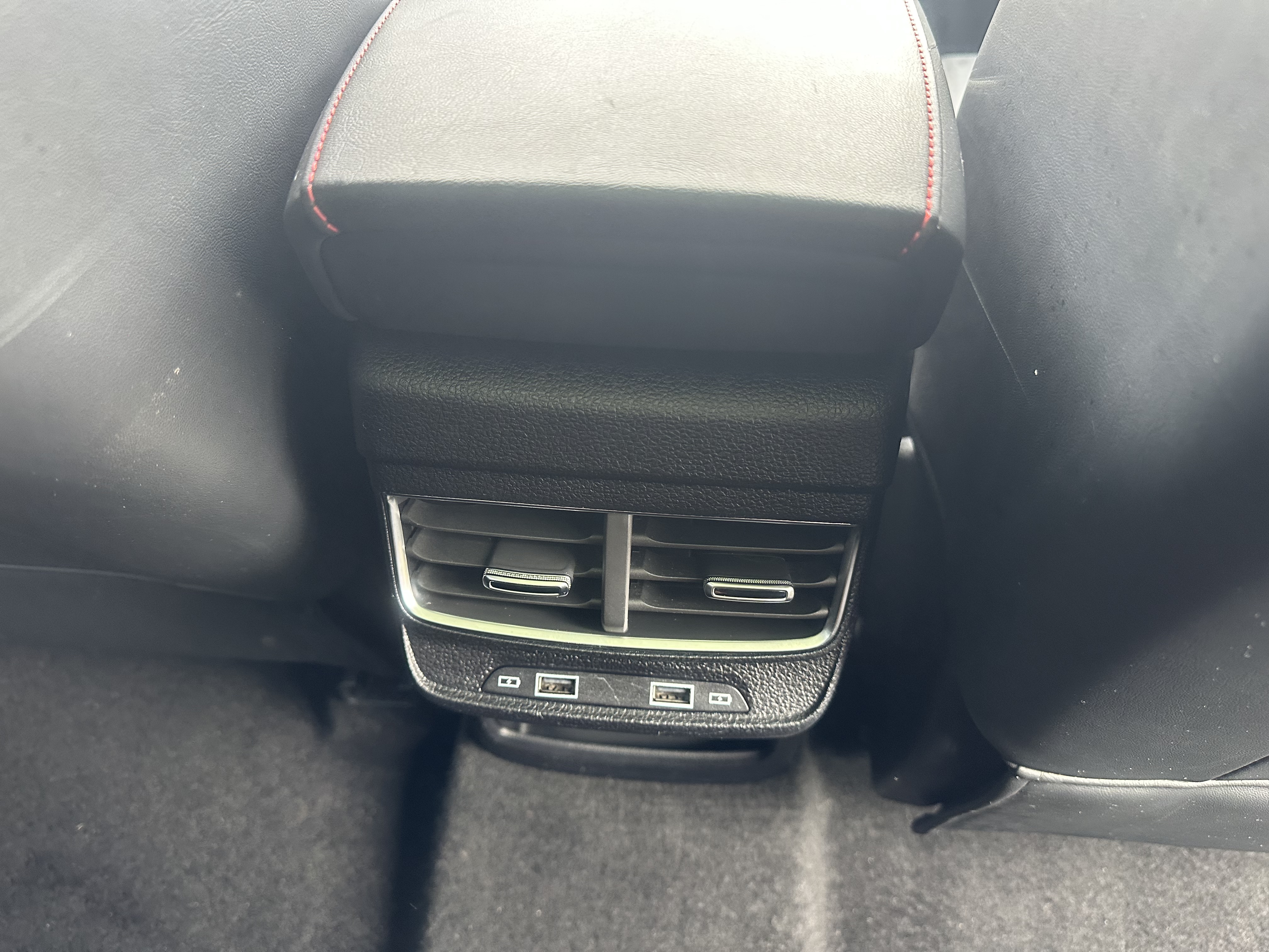 MG Pilot 2022 car image #21