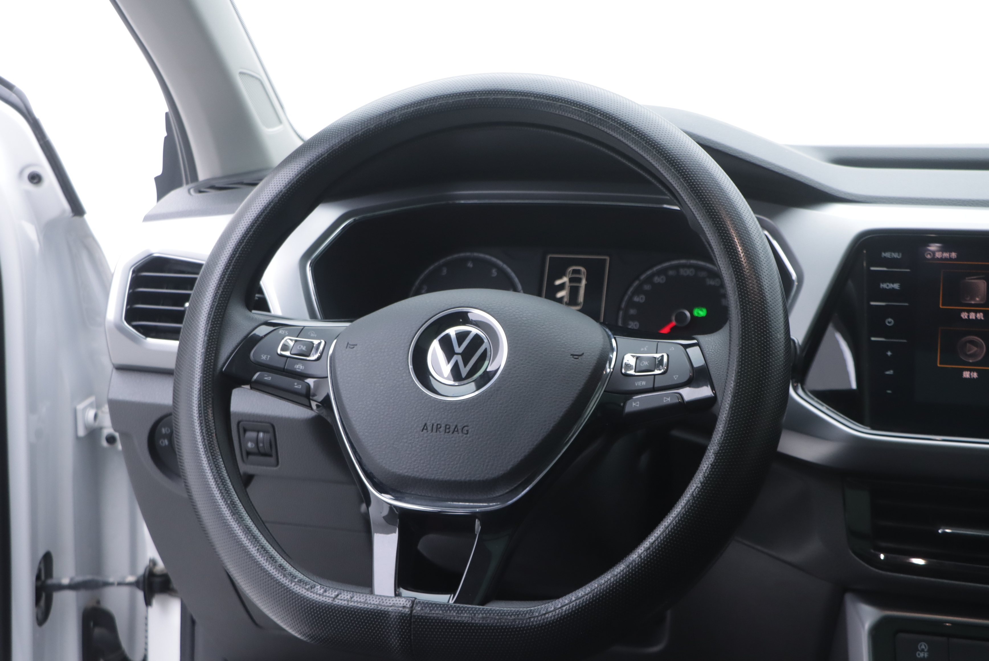 Volkswagen T-Cross 2021 #21 Volkswagen T-Cross 2021 car image #21