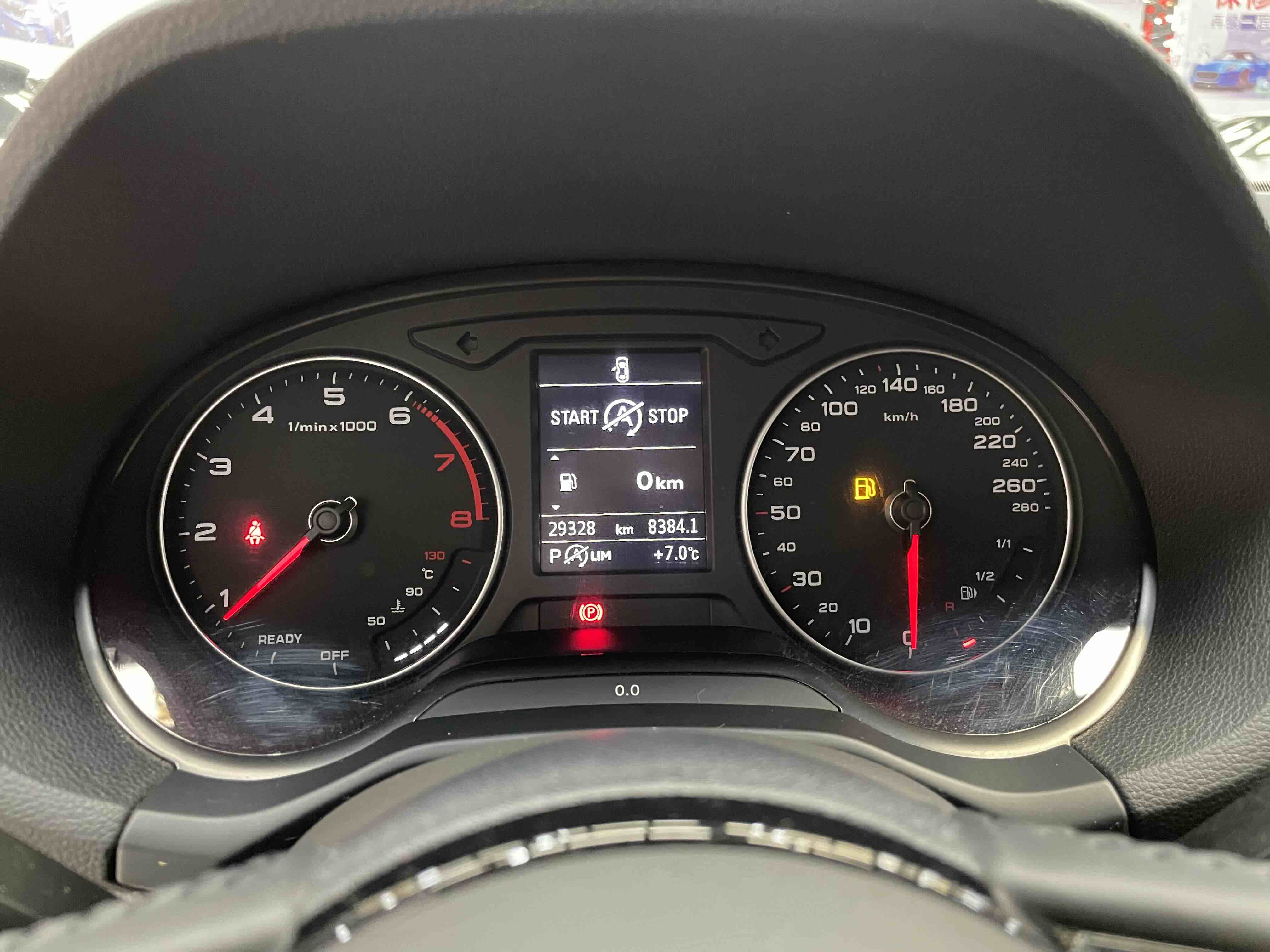 Audi Q2L 2021 car image #21