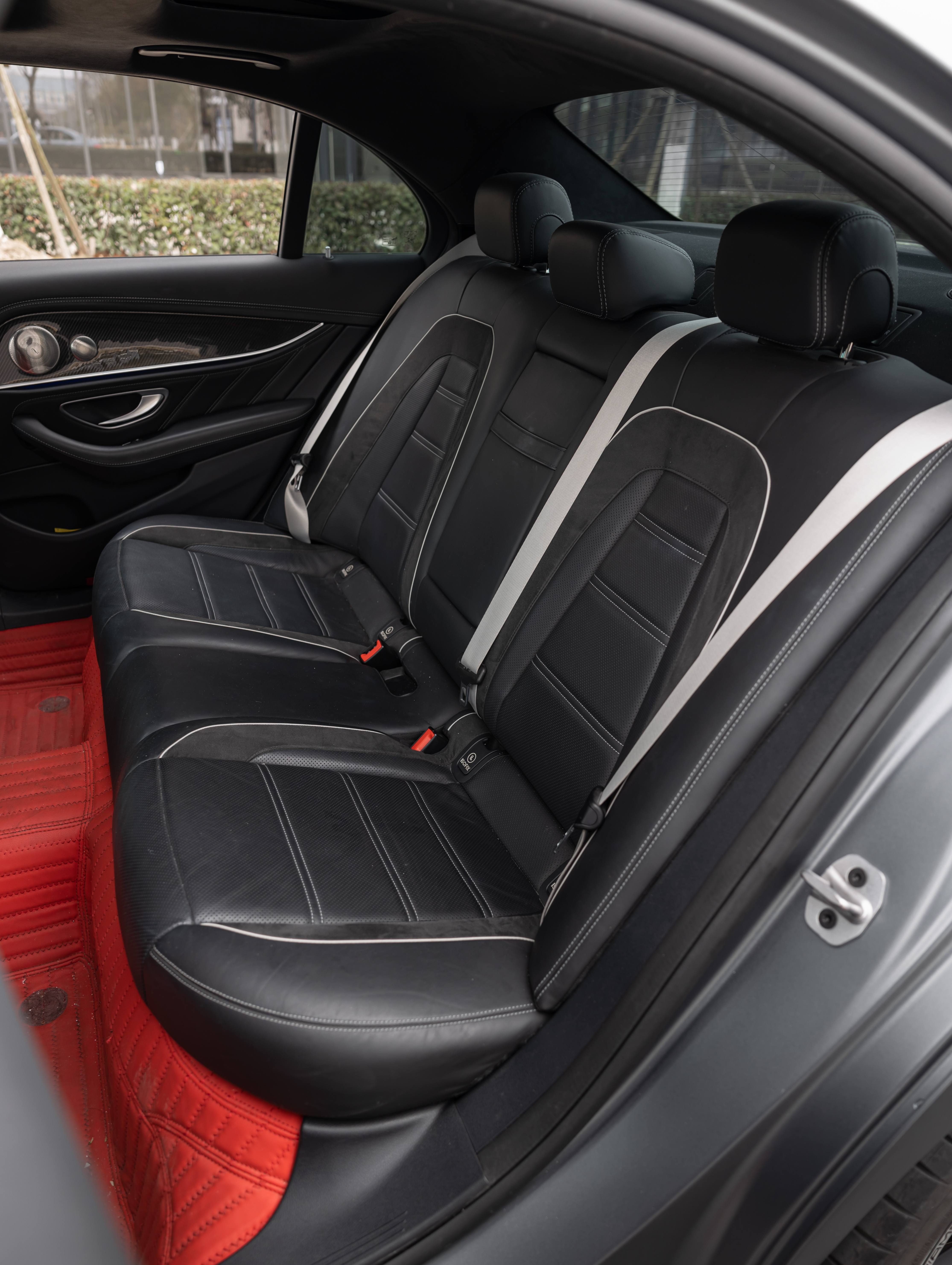 Mercedes-Benz E AMG 2021 صورة سيارة #21