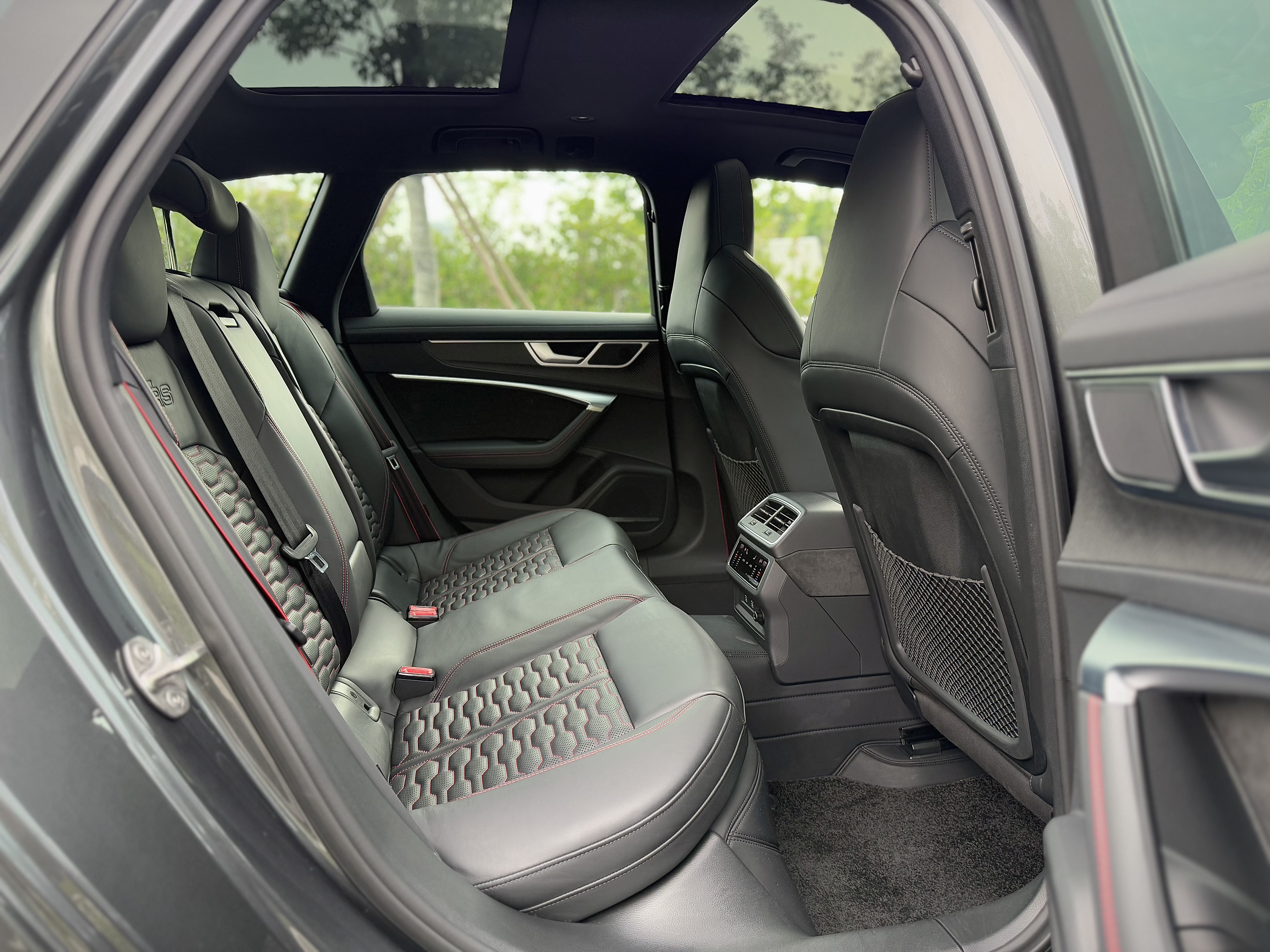 Audi RS 6 2023 #21 Audi RS 6 2023 car image #21