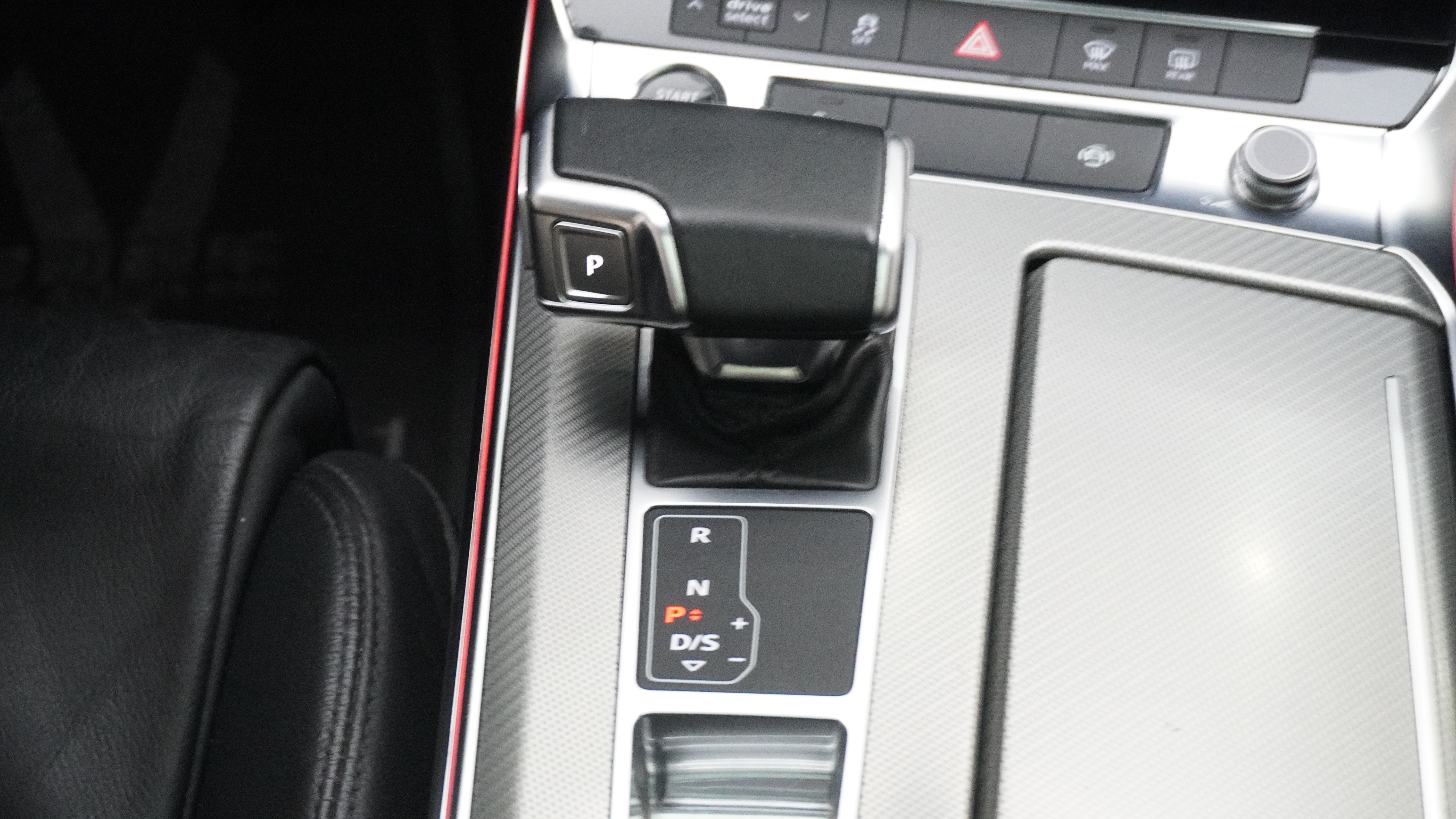 Audi A6L 2021 car image #21