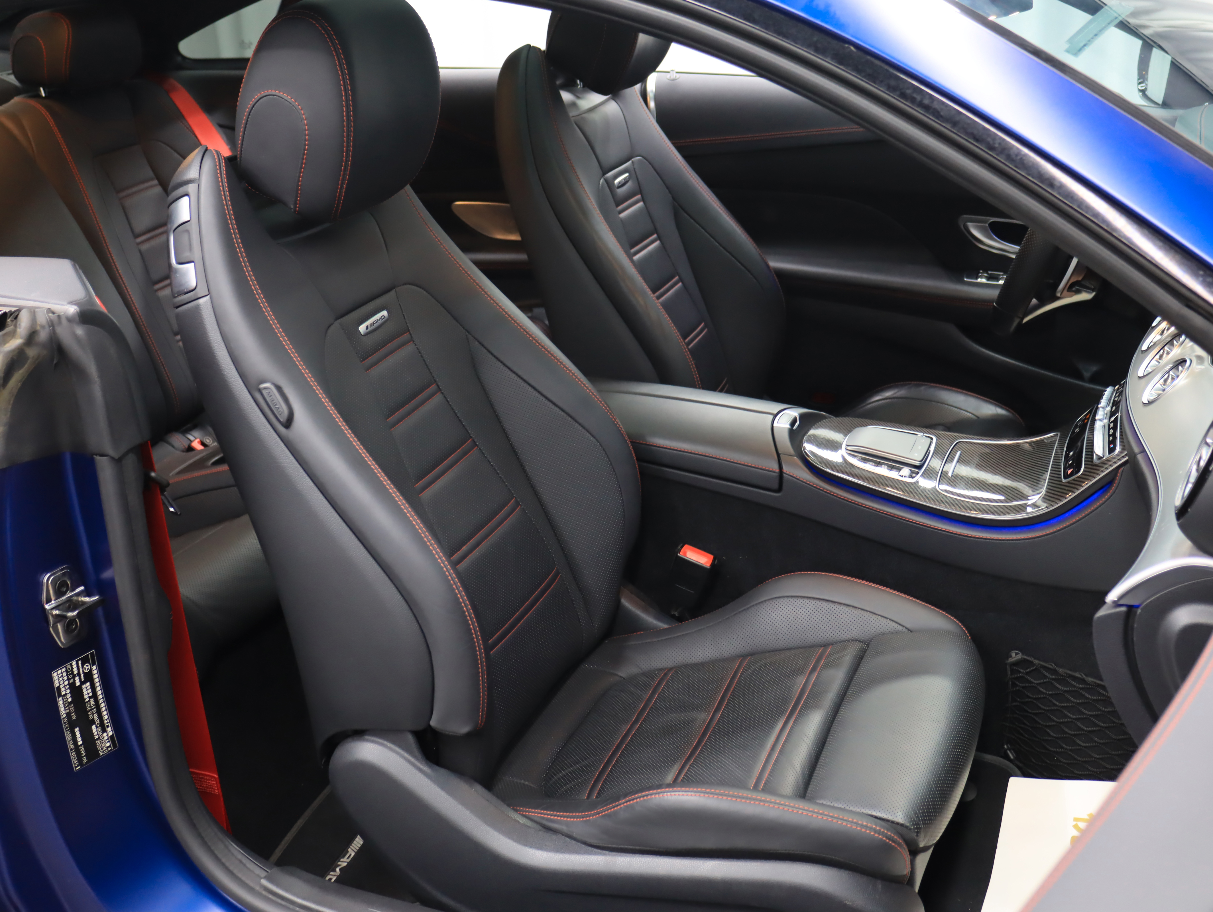 Mercedes-Benz E AMG 2022 immagine di auto #21