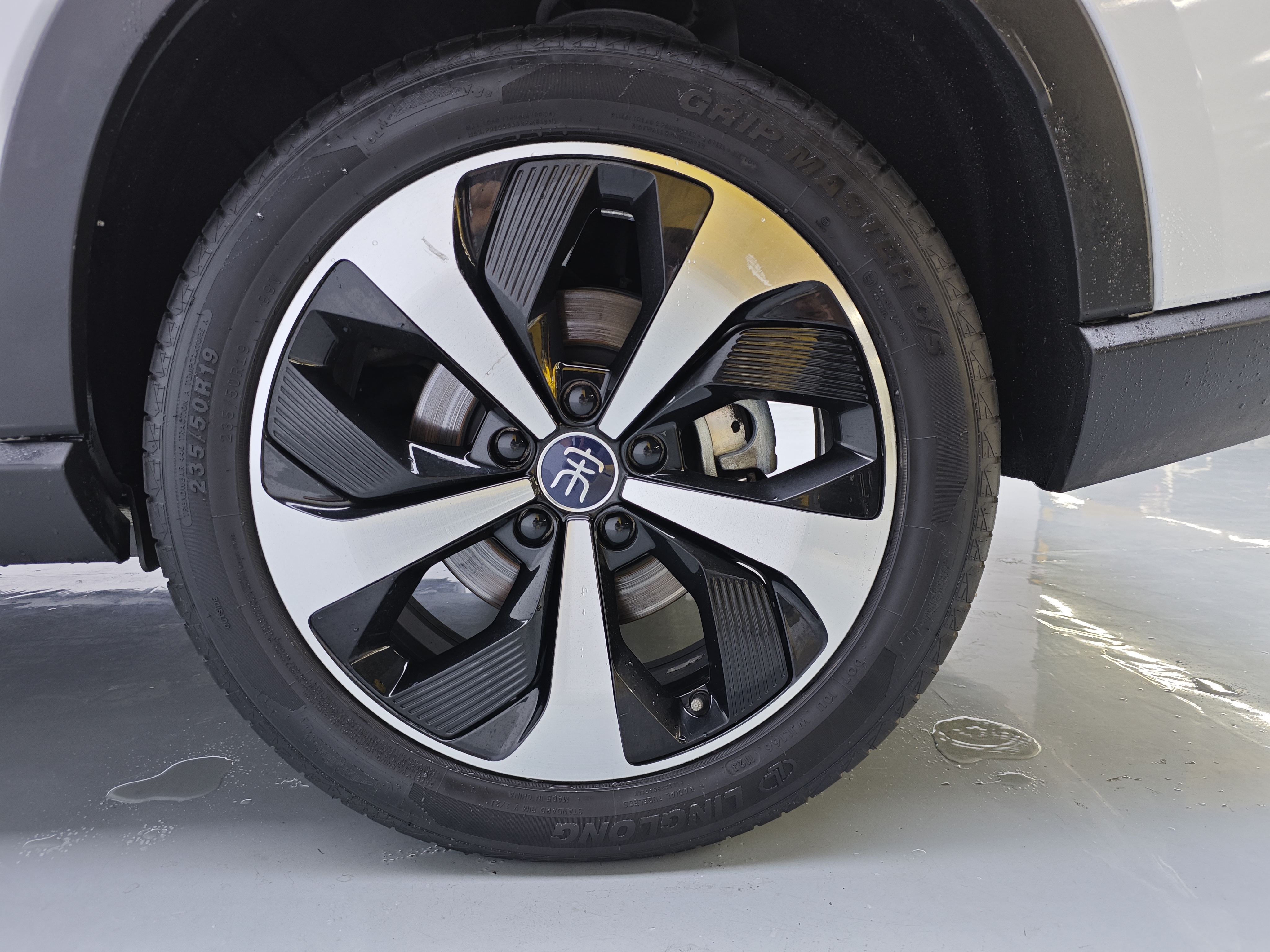 BYD Song Plus New Energy 2023 car image #21