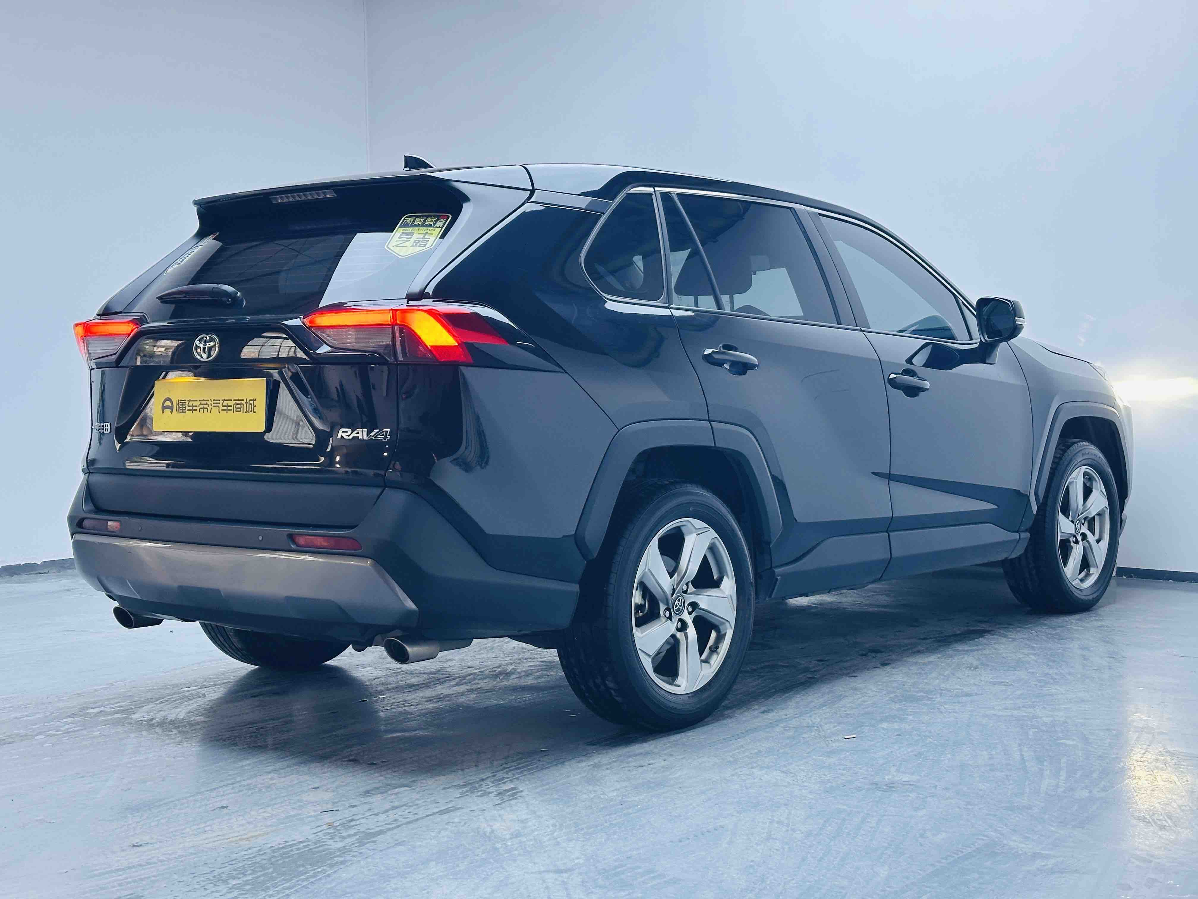 Toyota RAV4 2023 #21 Toyota RAV4 2023 car image #21