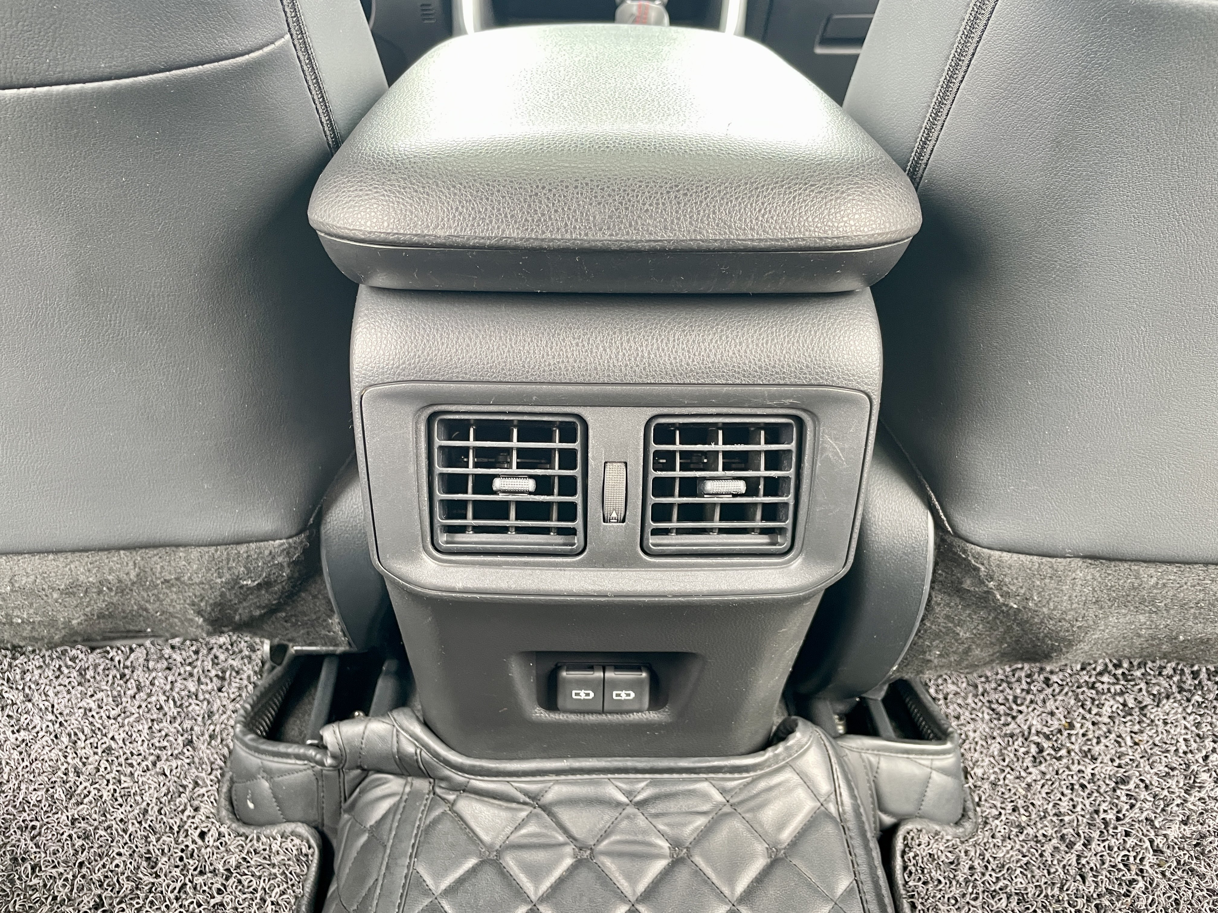 Toyota Wildlander New Energy 2021 #21 Toyota Wildlander New Energy 2021 car image #21