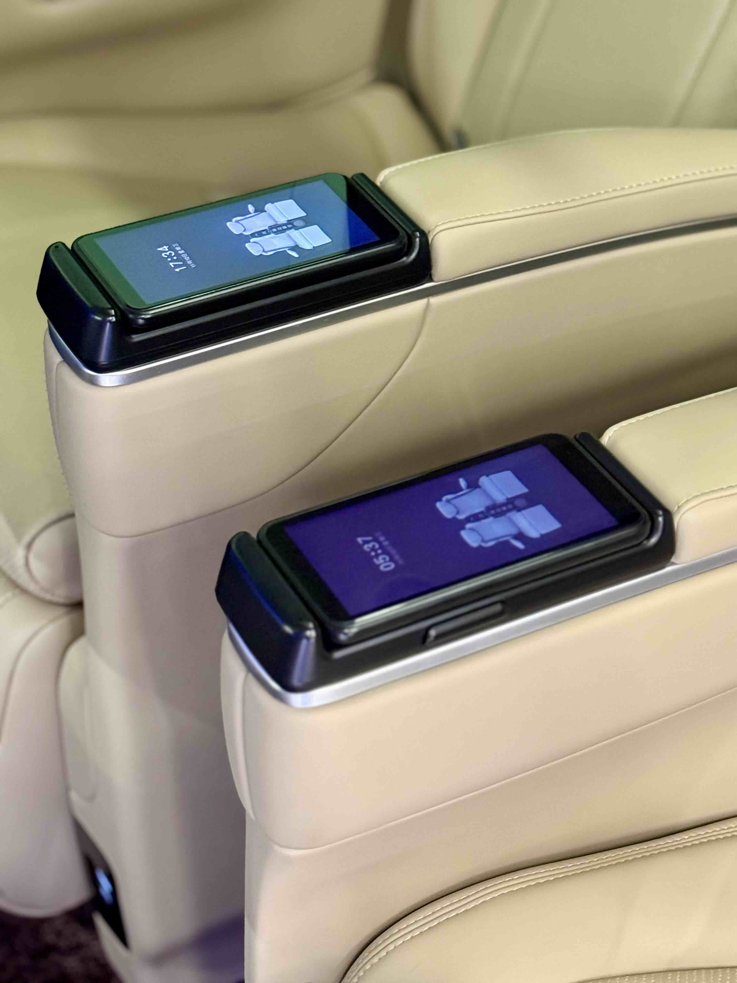 丰田 埃尔法 2023 汽车图片 #21