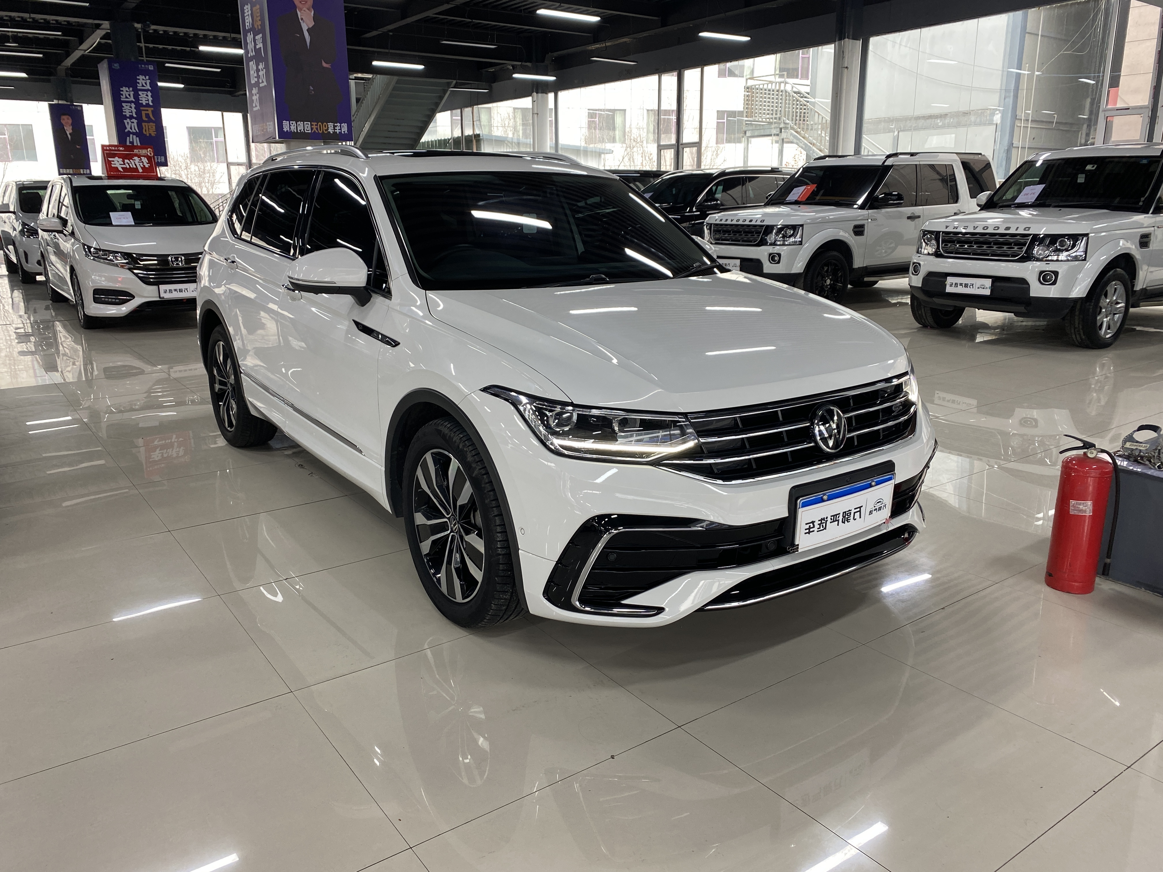 Volkswagen Tiguan L 2022 #21 Volkswagen Tiguan L 2022 car image #21