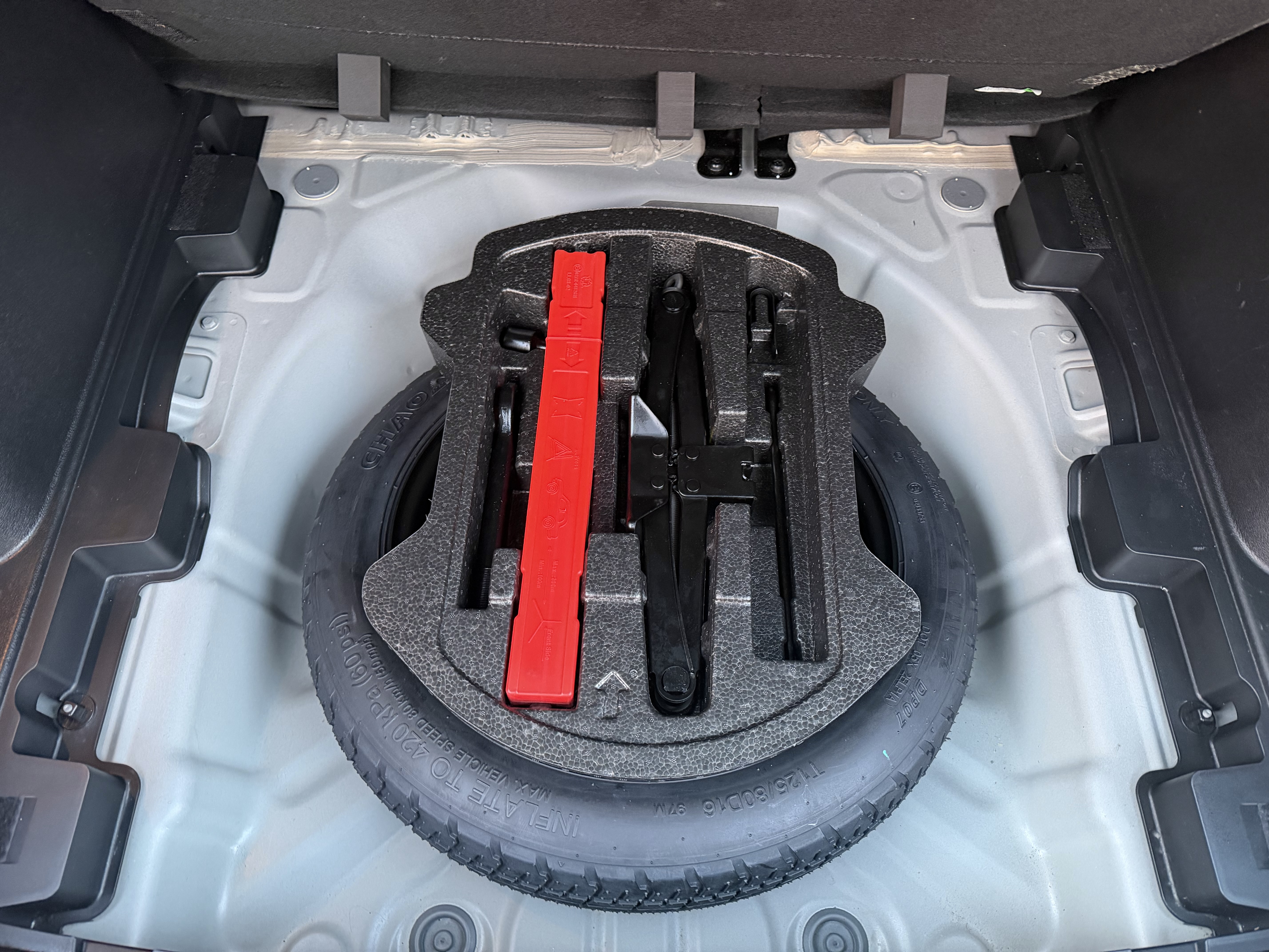 GEELY Coolray 2022 #21 GEELY Coolray 2022 car image #21