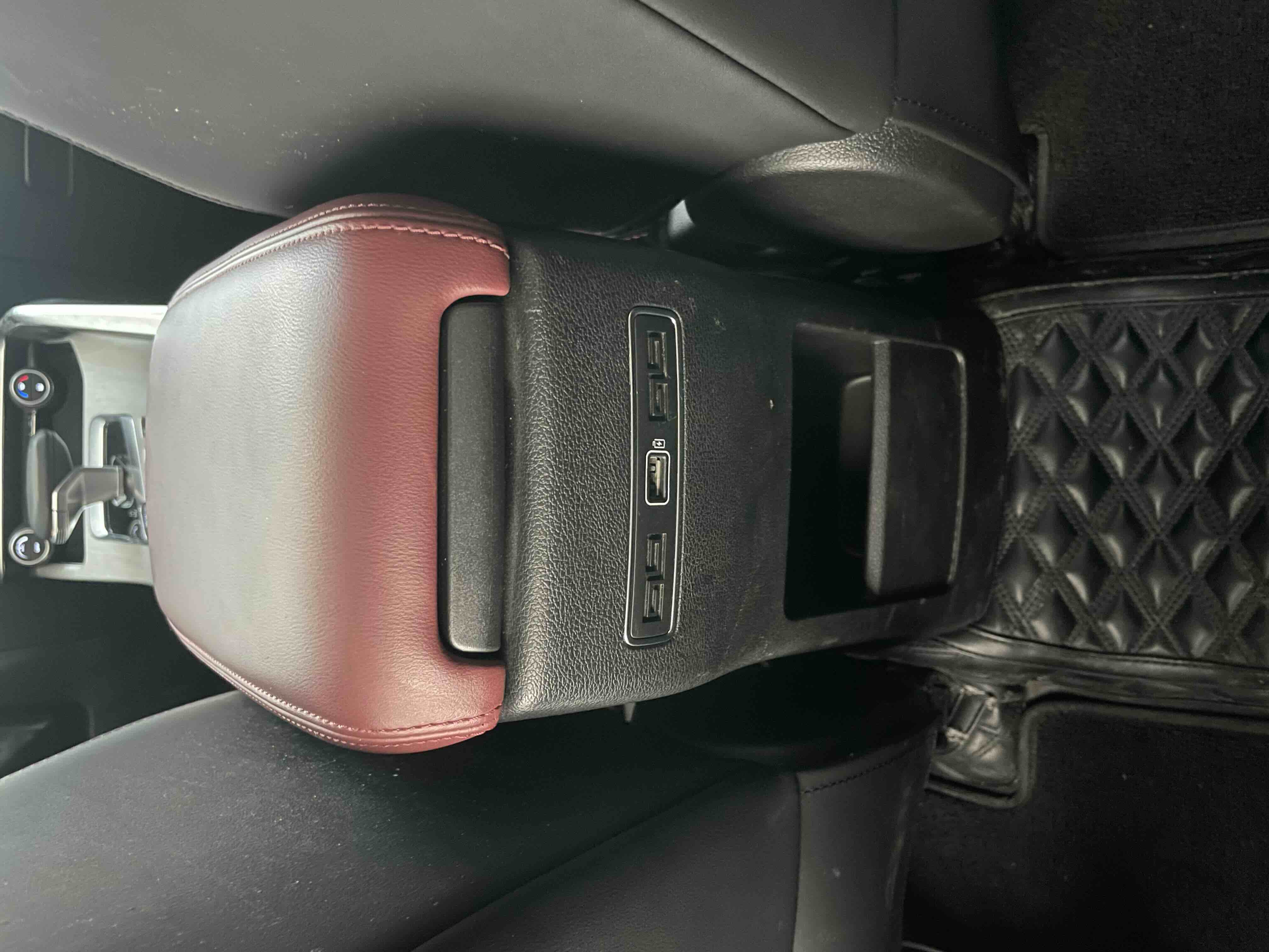 GEELY Coolray 2022 #21 GEELY Coolray 2022 car image #21