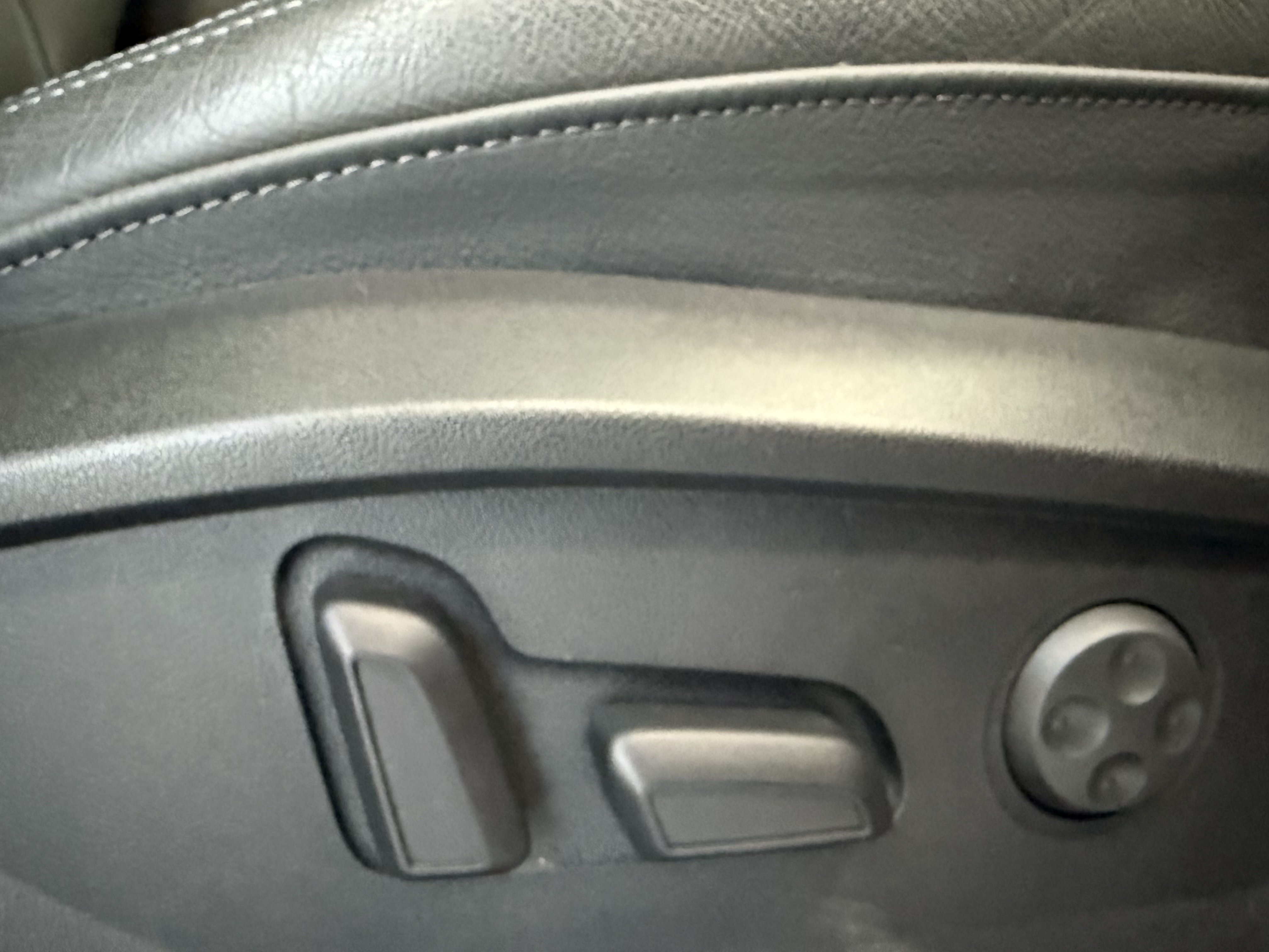 Audi Q2L 2022 #21 Audi Q2L 2022 car image #21