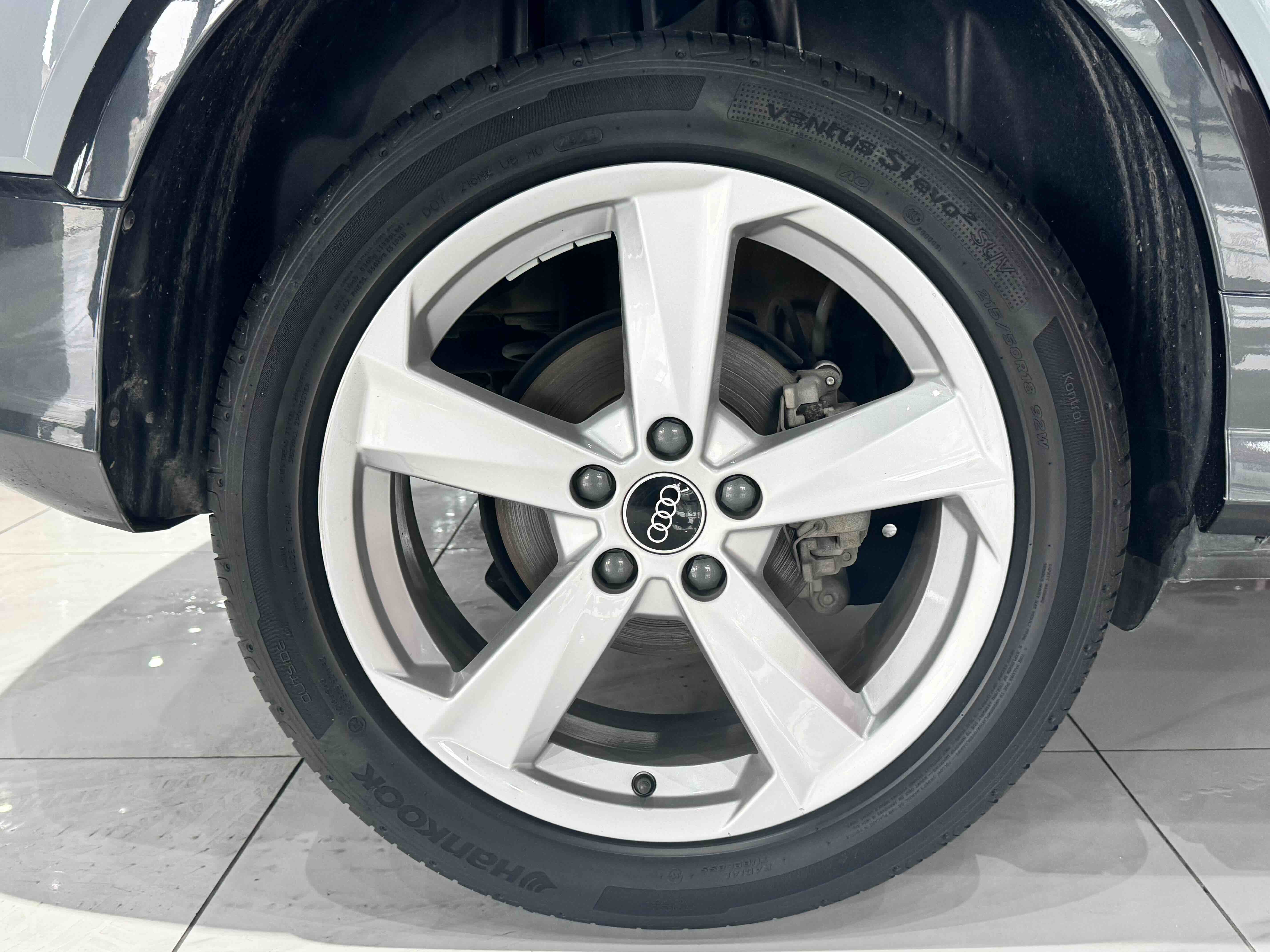 Audi Q2L 2022 imagen de coche #21