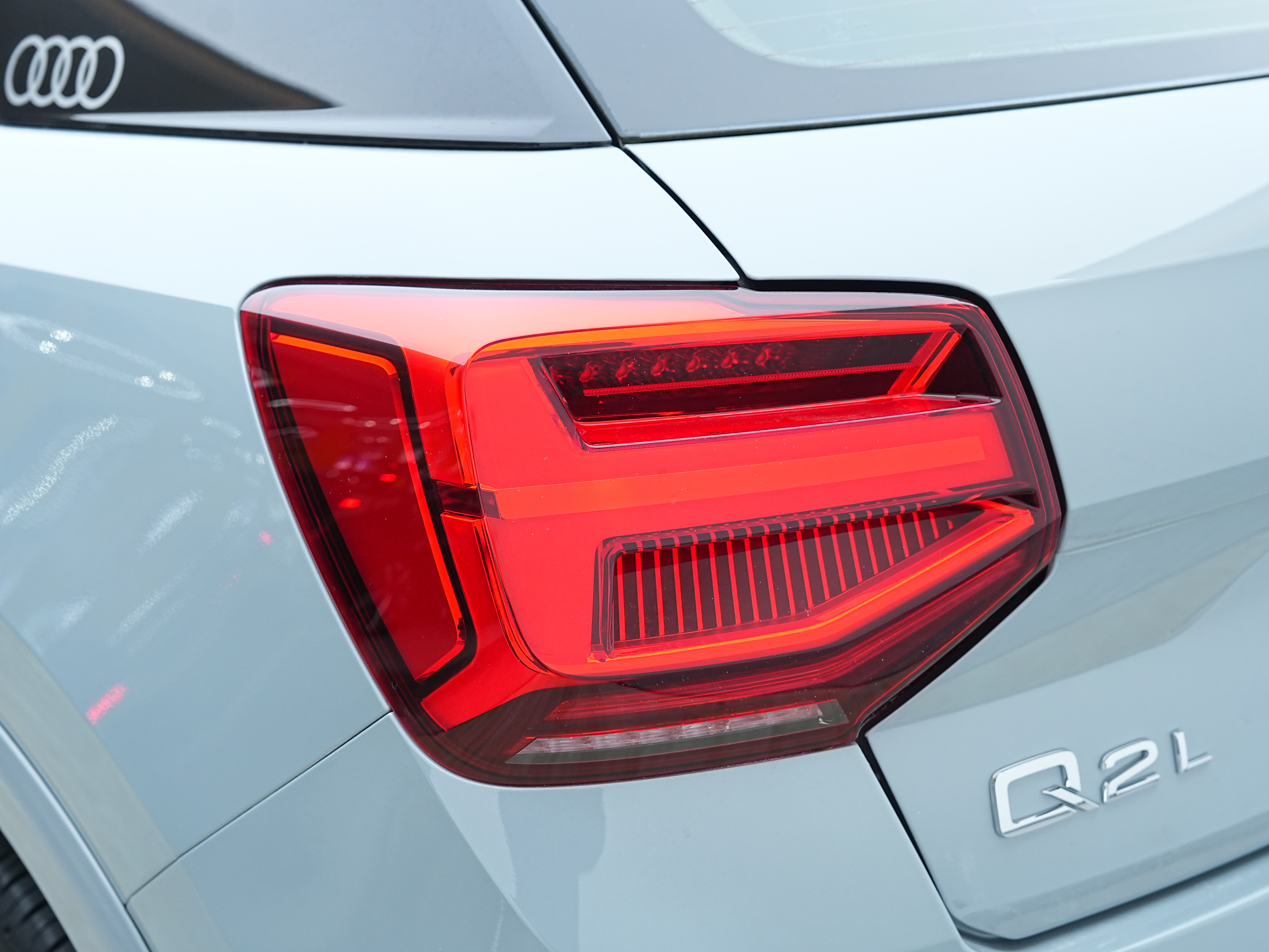 Audi Q2L 2023 صورة سيارة #21