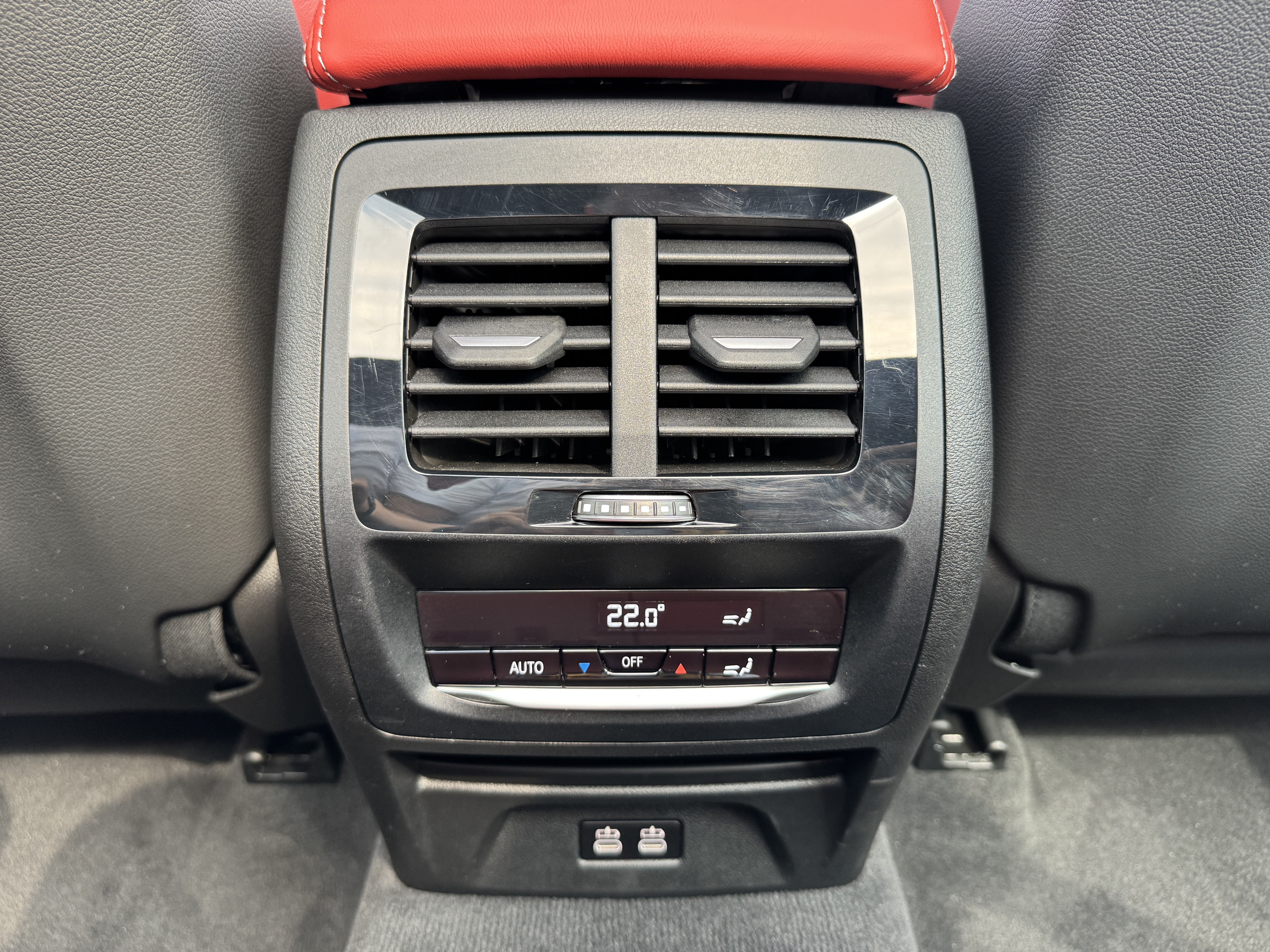 BMW X3 M 2024 #21 BMW X3 M 2024 صورة سيارة #21