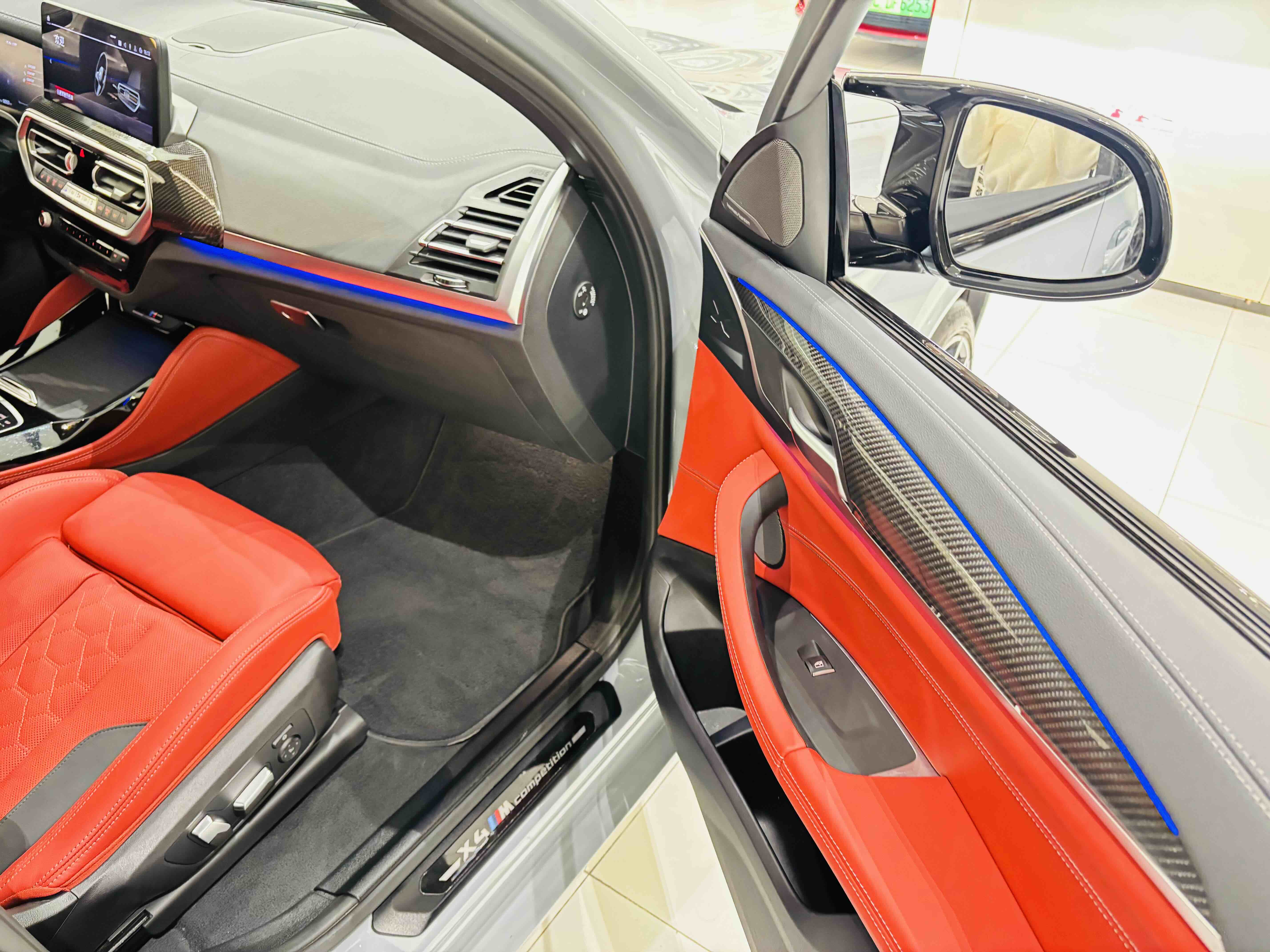 BMW X4 M 2022 car image #21