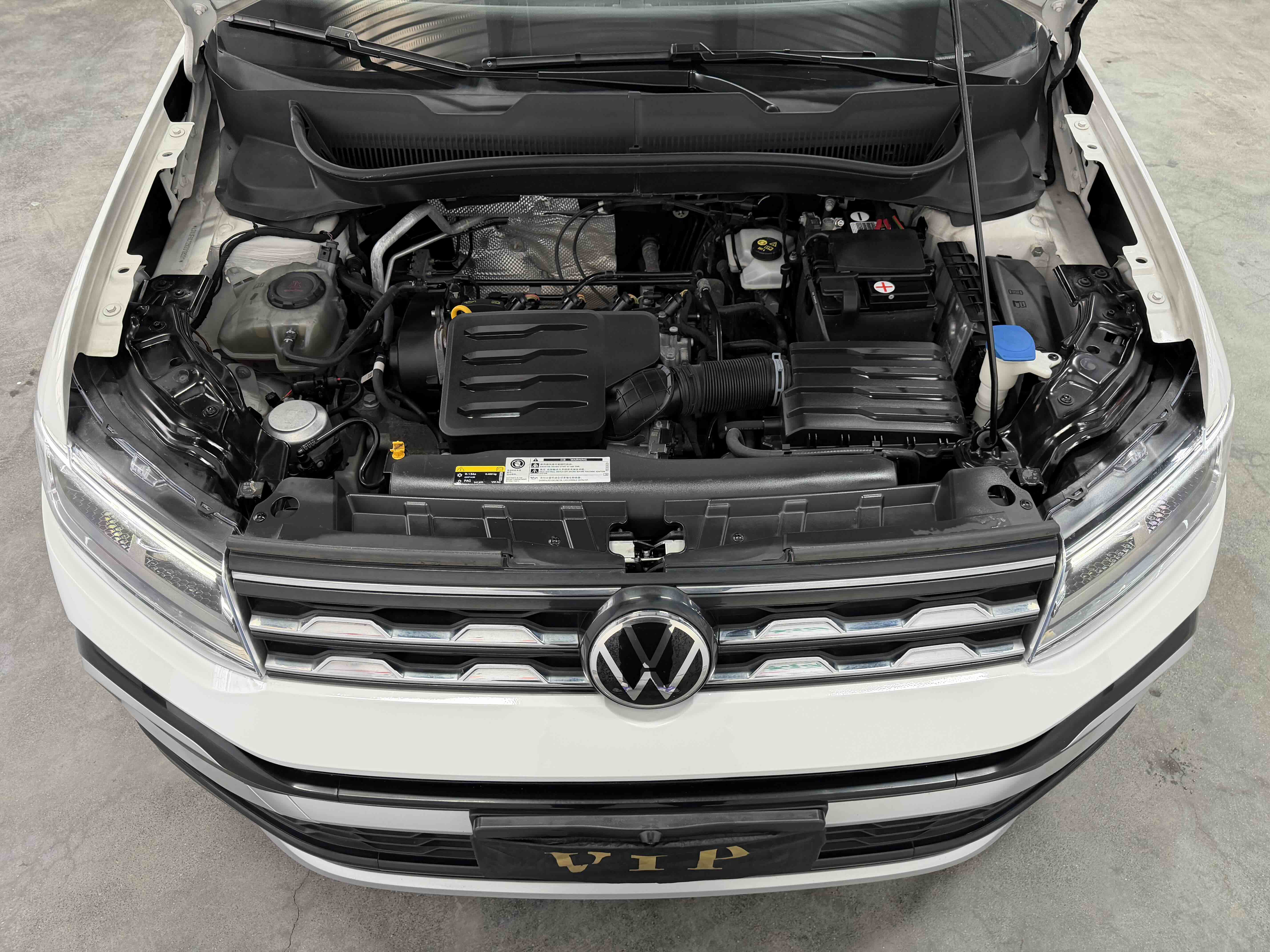 Volkswagen T-Cross 2022 car image #21