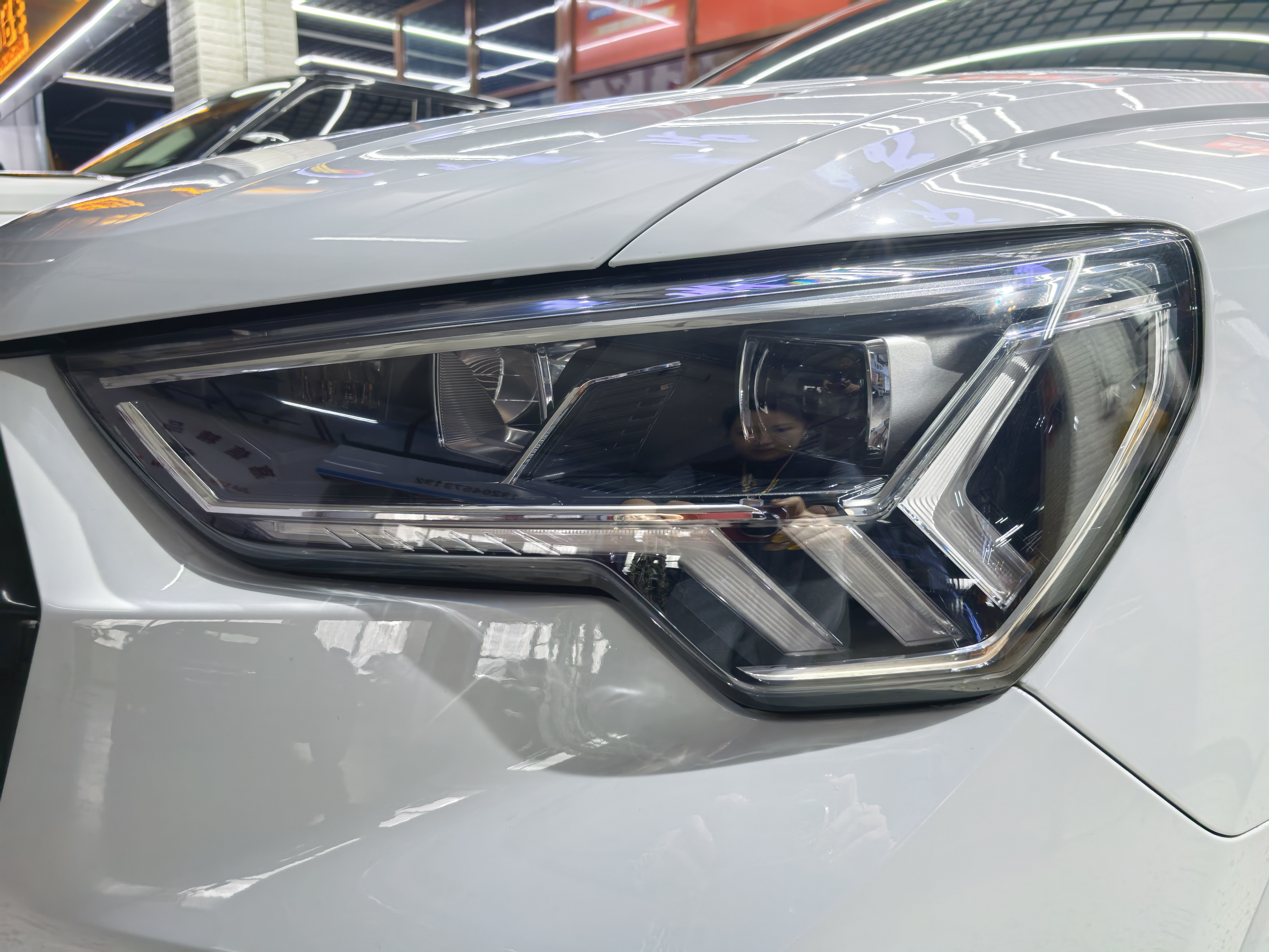 Audi Q3 2023 car image #21