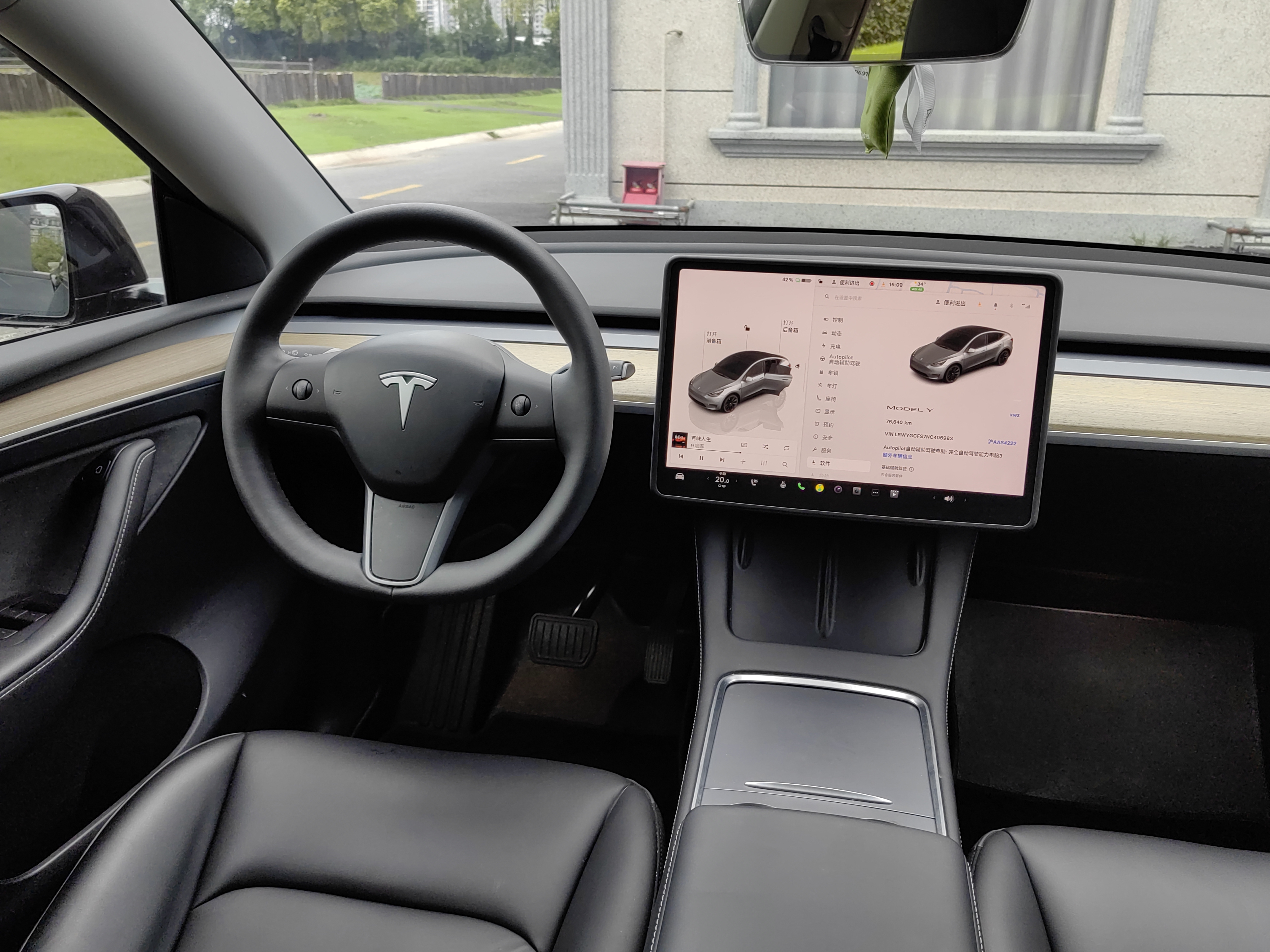 Tesla Model Y 2022 #21 Tesla Model Y 2022 car image #21