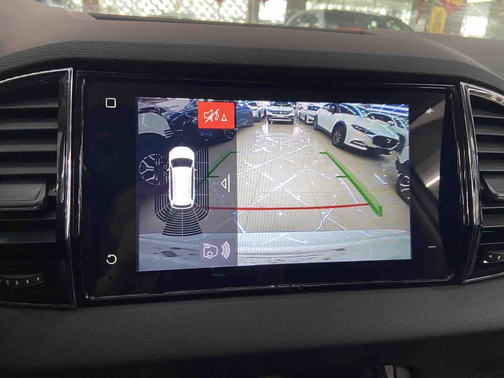 Skoda Karoq 2022 car image #21