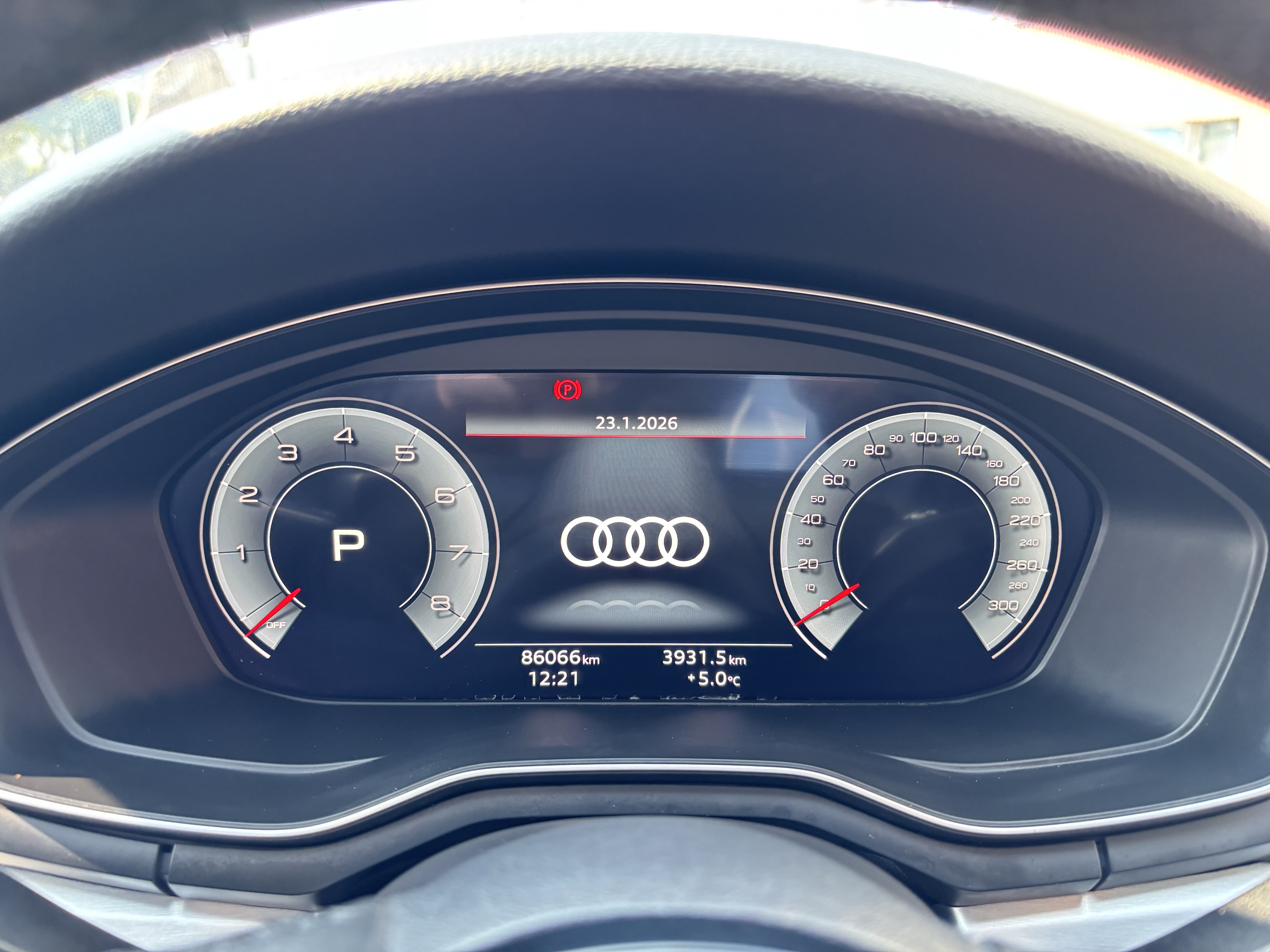 Audi A4L 2022 car image #21