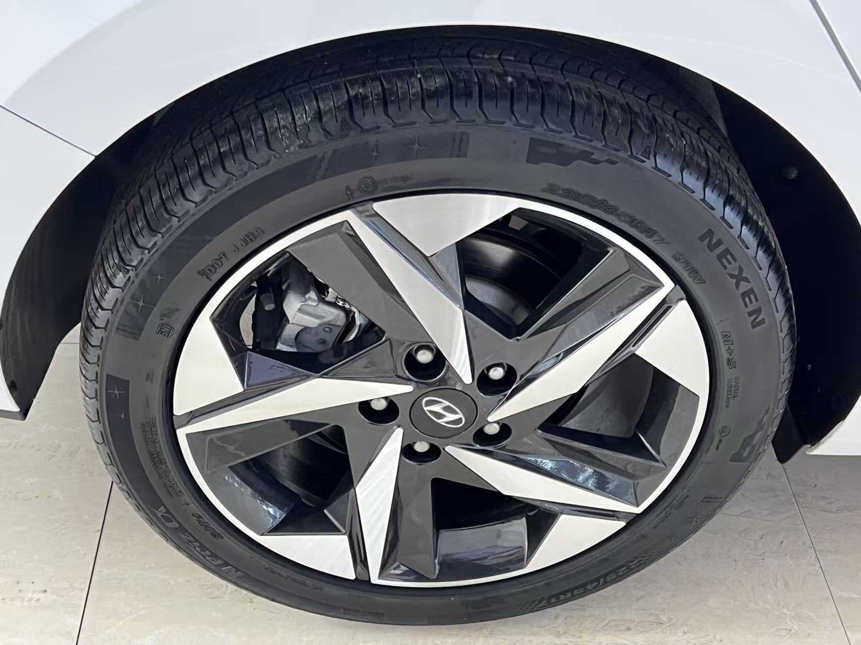 Hyundai Elantra 2022 car image #21