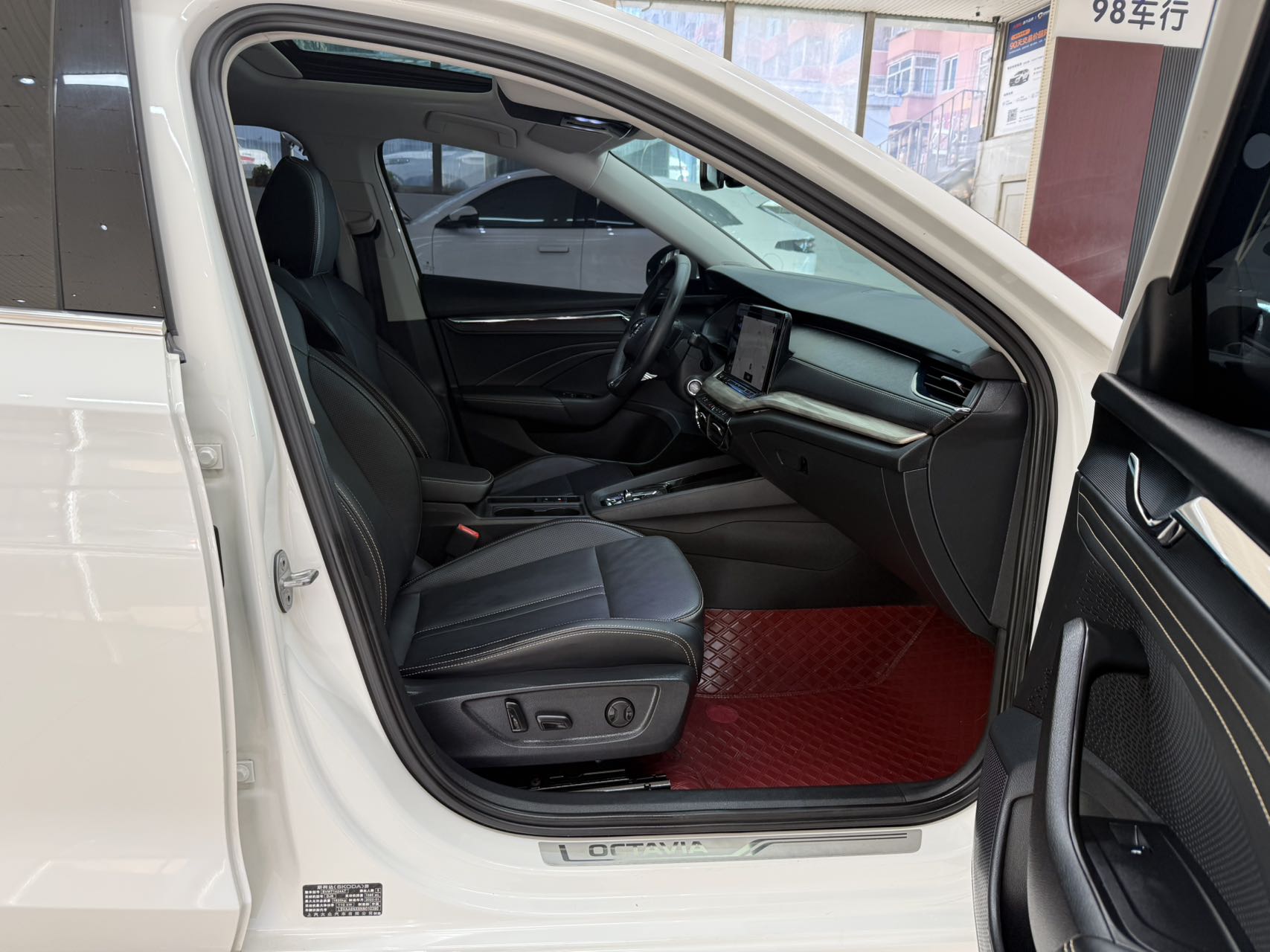 Skoda Octavia 2022 immagine di auto #21