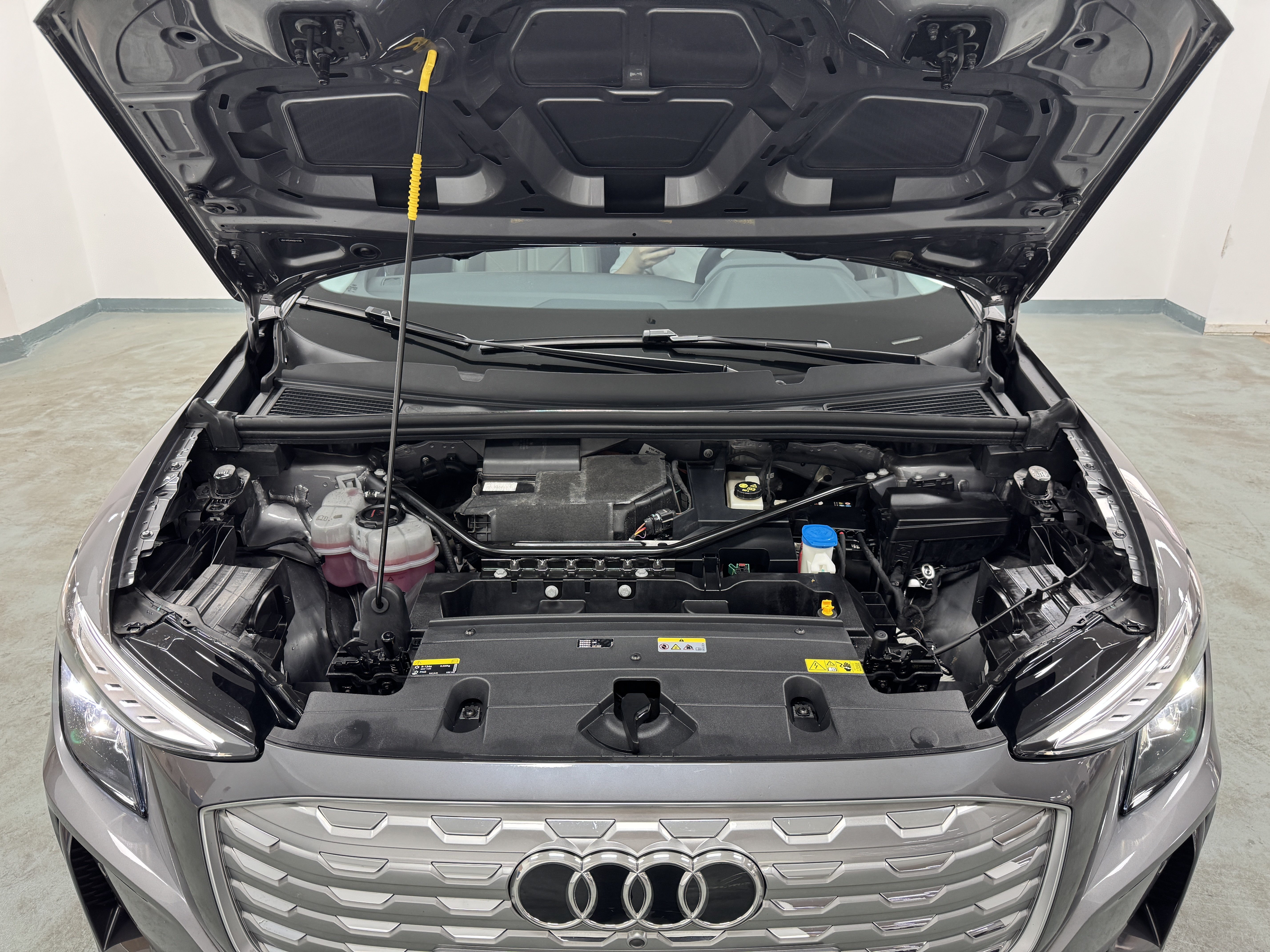 Audi Q5 e-tron 2023 immagine di auto #21