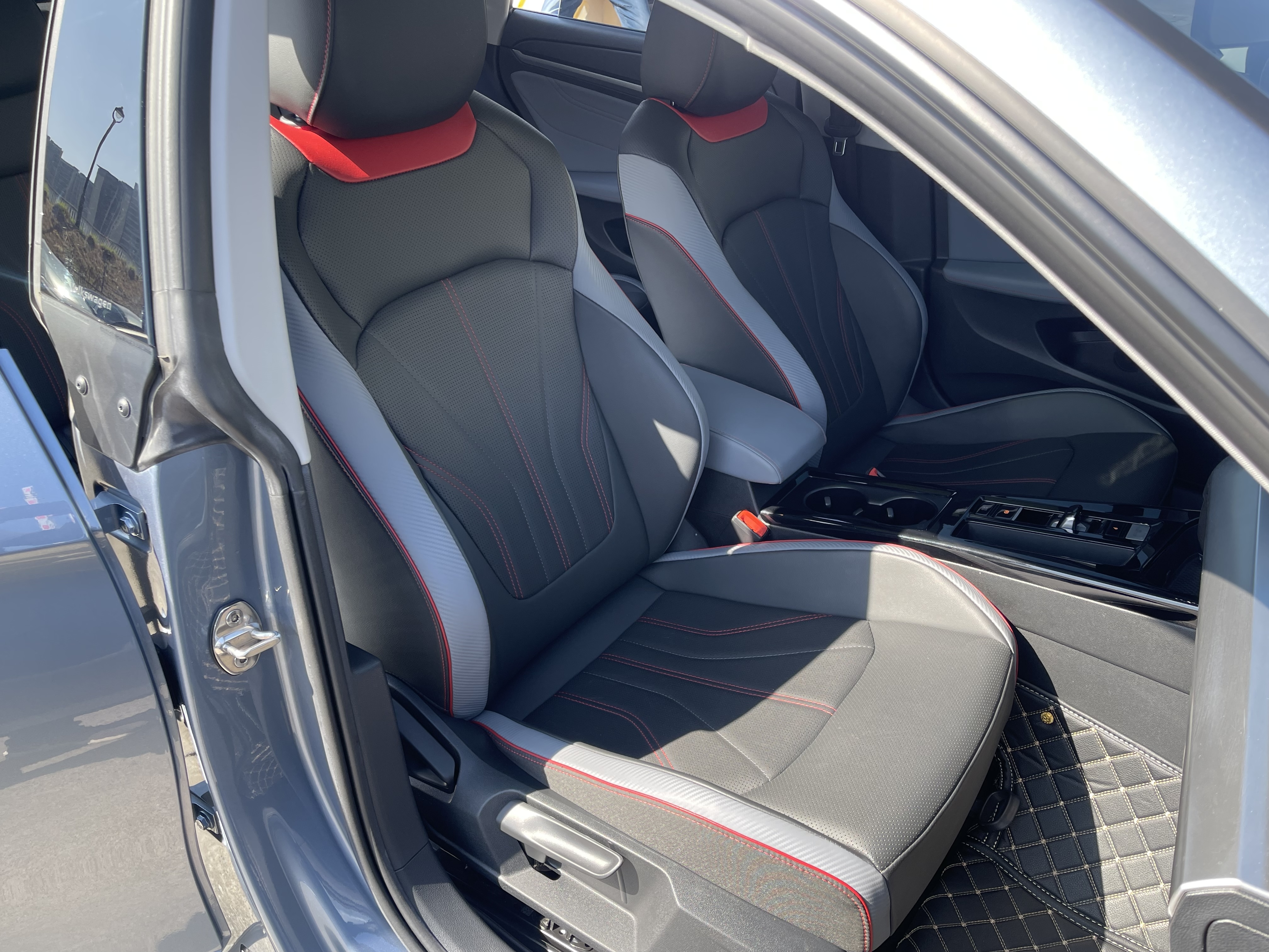 Volkswagen Lamando 2022 immagine di auto #21