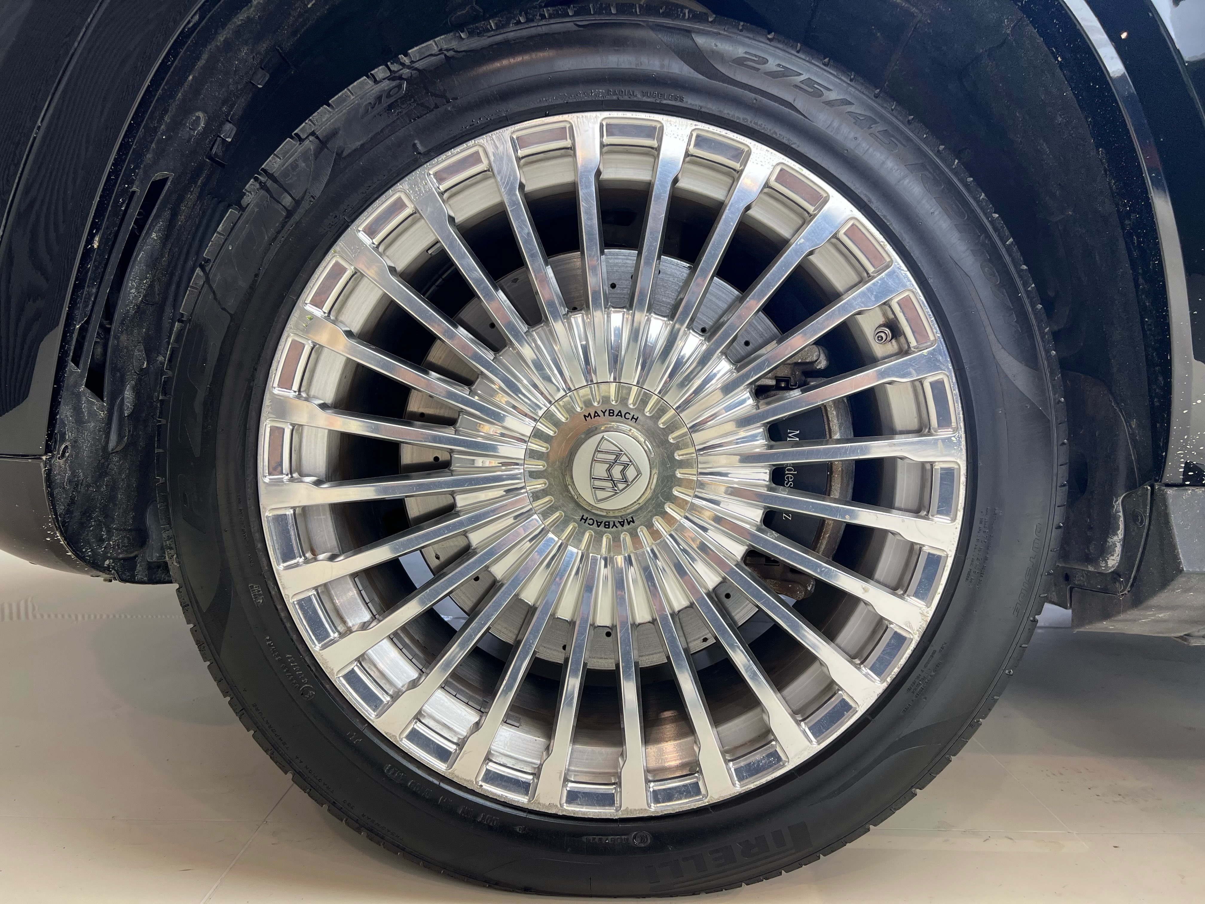 Mercedes-Benz GLS Class 2023 #21 Mercedes-Benz GLS Class 2023 car image #21