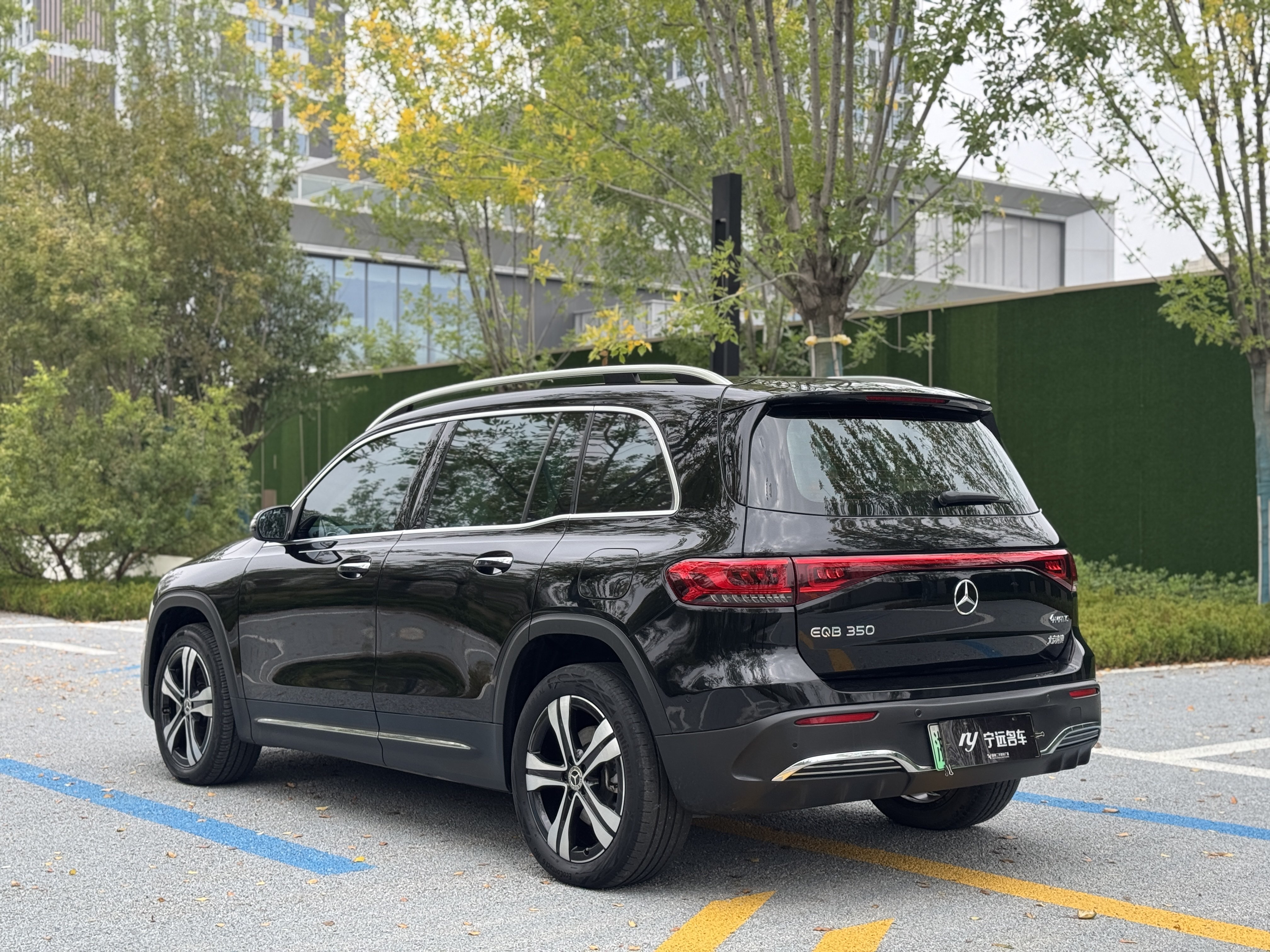 Mercedes-Benz EQB Class 2022 car image #21