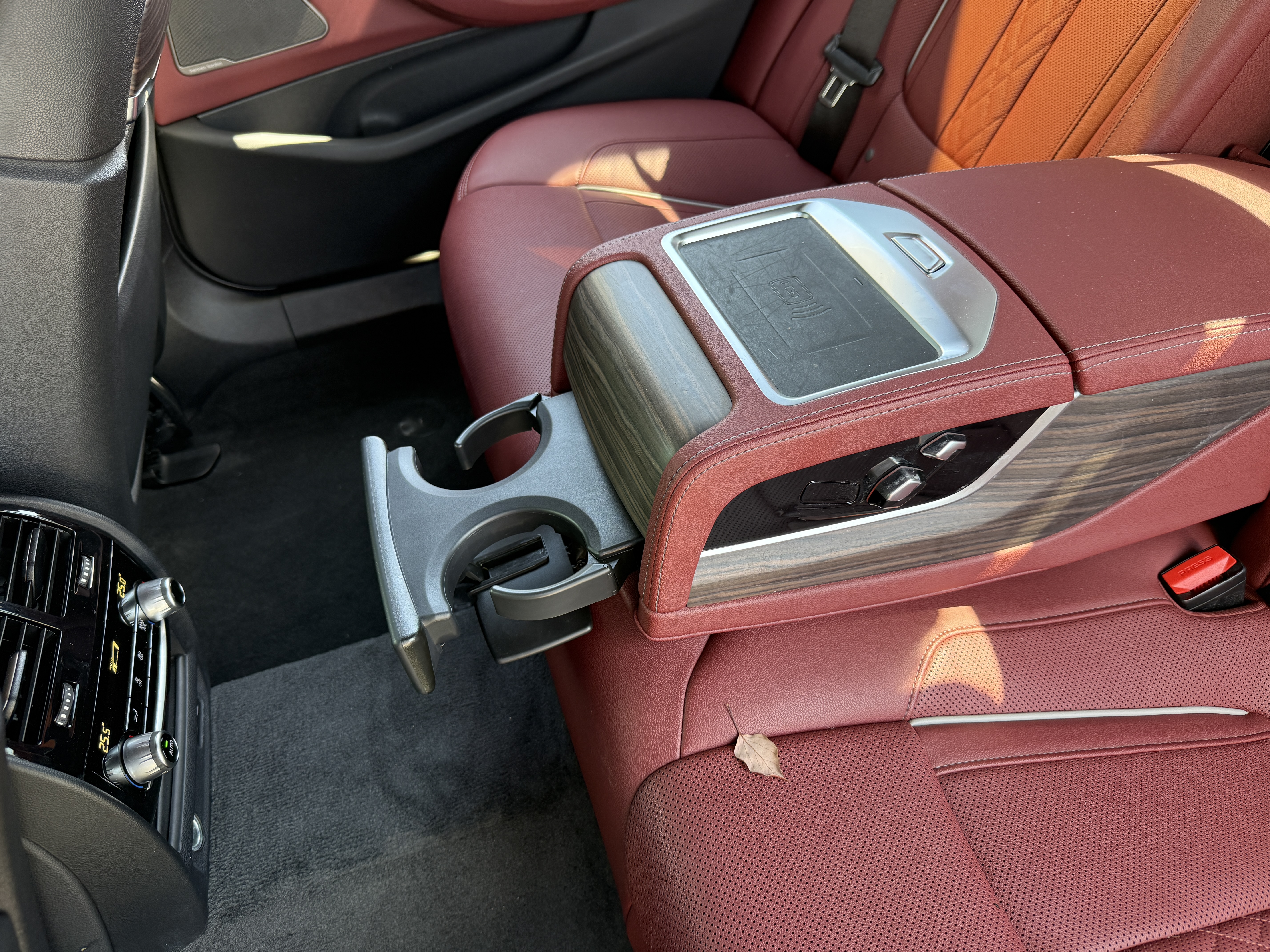 BMW 5 Series 2022 #21 BMW 5 Series 2022 car image #21