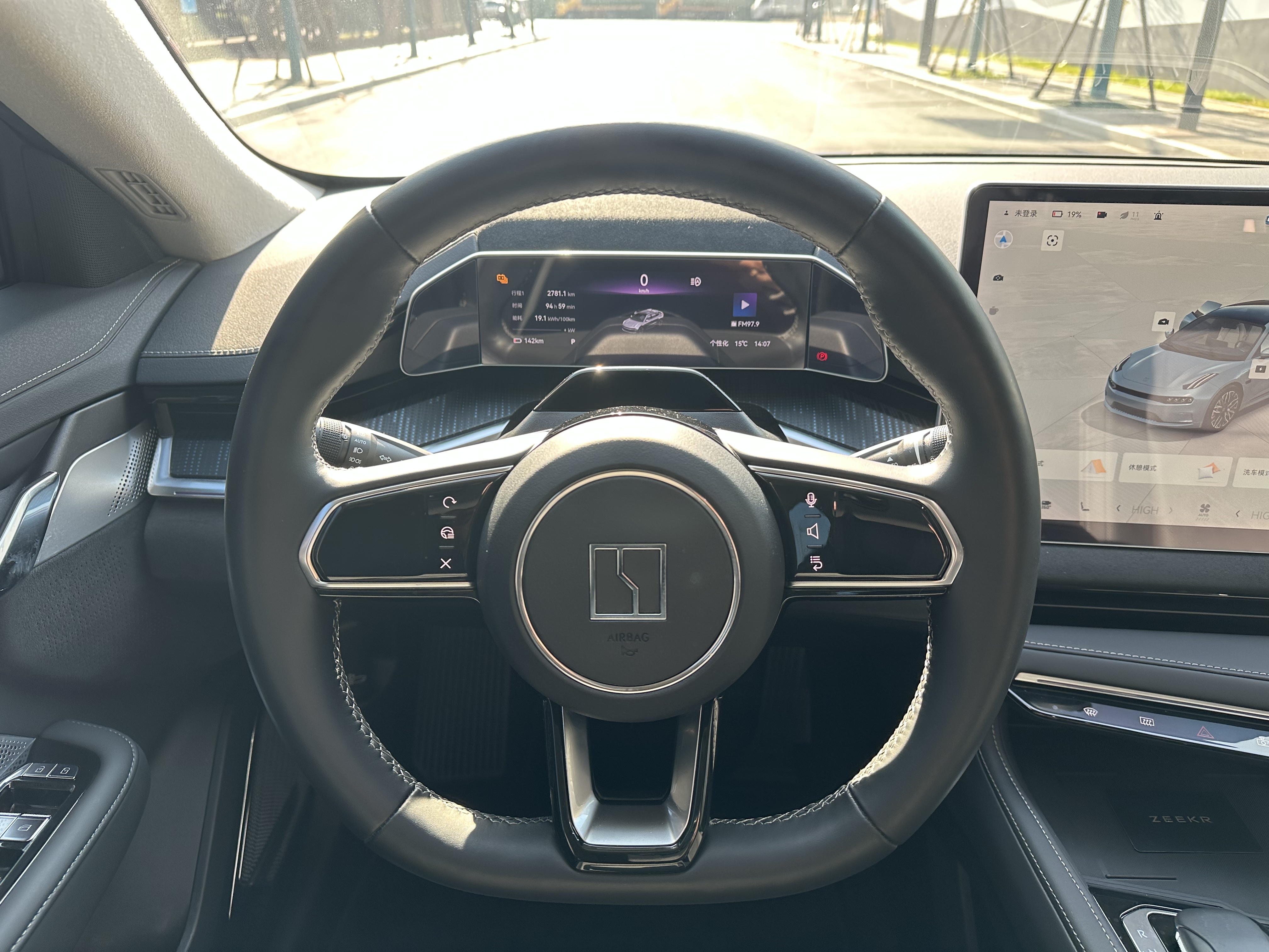 极氪 极氪001 2022 汽车图片 #21