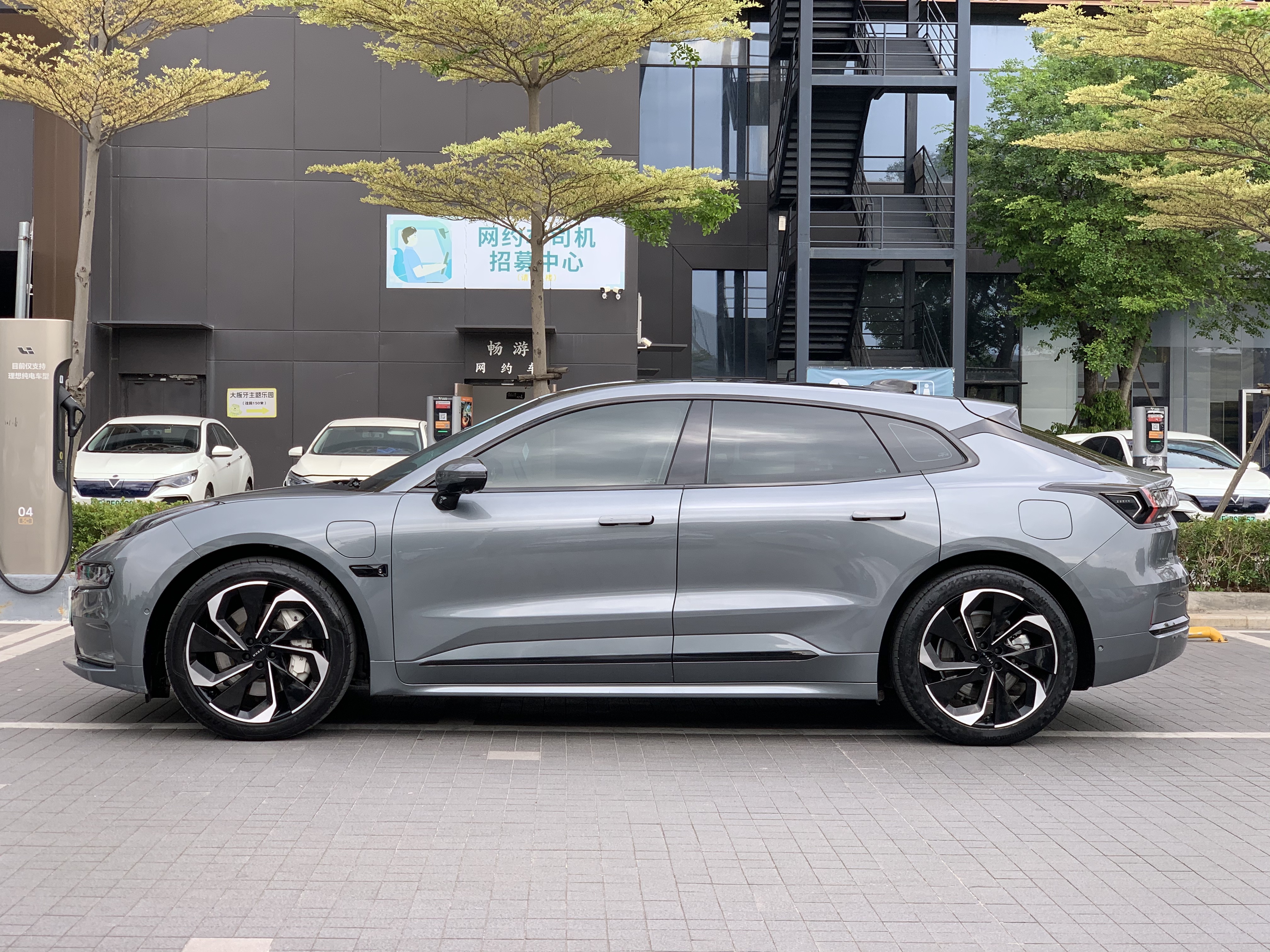 极氪 极氪001 2022 汽车图片 #21